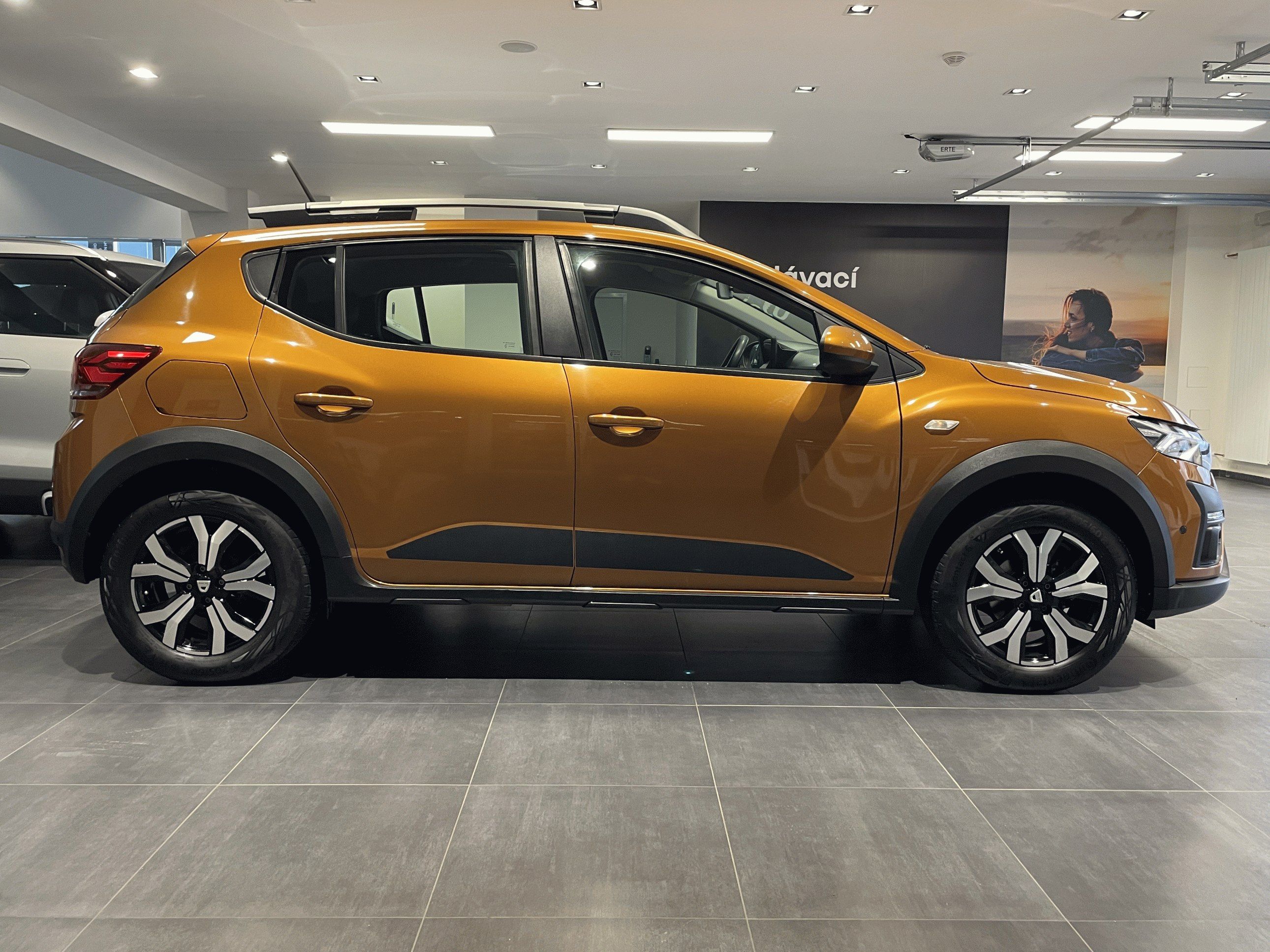 Dacia Sandero, STEPWAY Comfort 1,0TCe 90k CVT - fotka 5