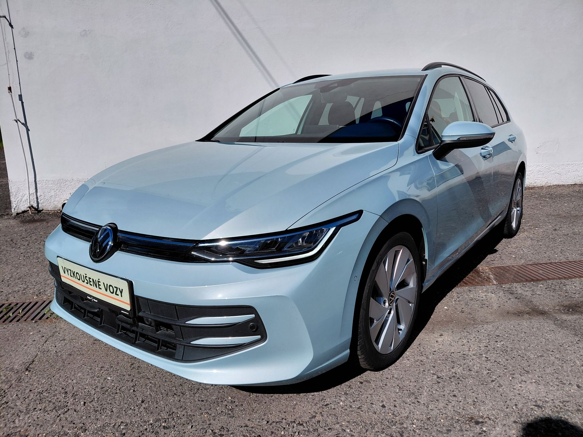 Volkswagen Golf, 1,5 eTSI LIFE DSG - fotka 6