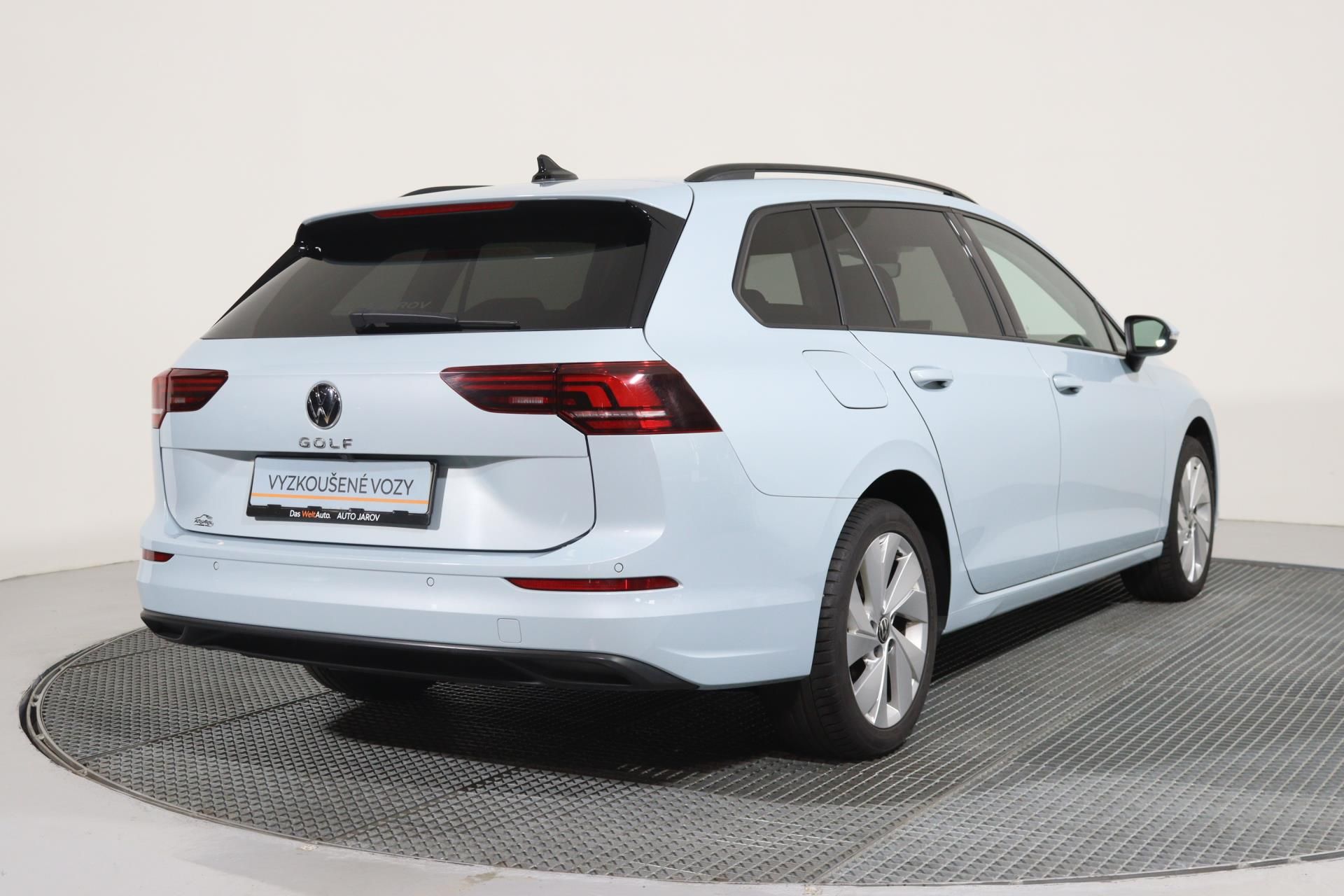 Volkswagen Golf Variant, Life 1,5 TSI / LED, ACC, VIRT. - fotka 2