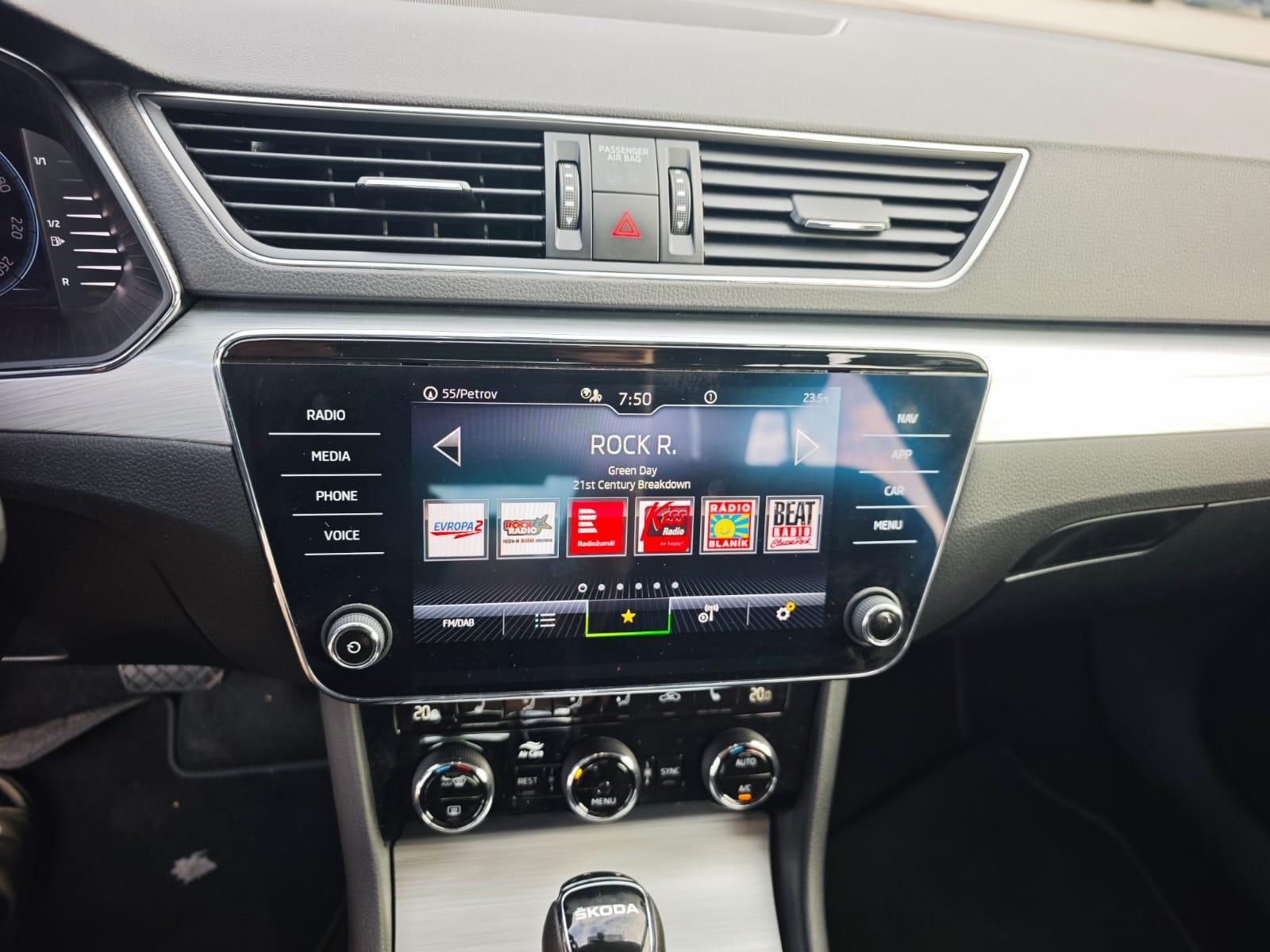 Škoda Superb - fotka 6