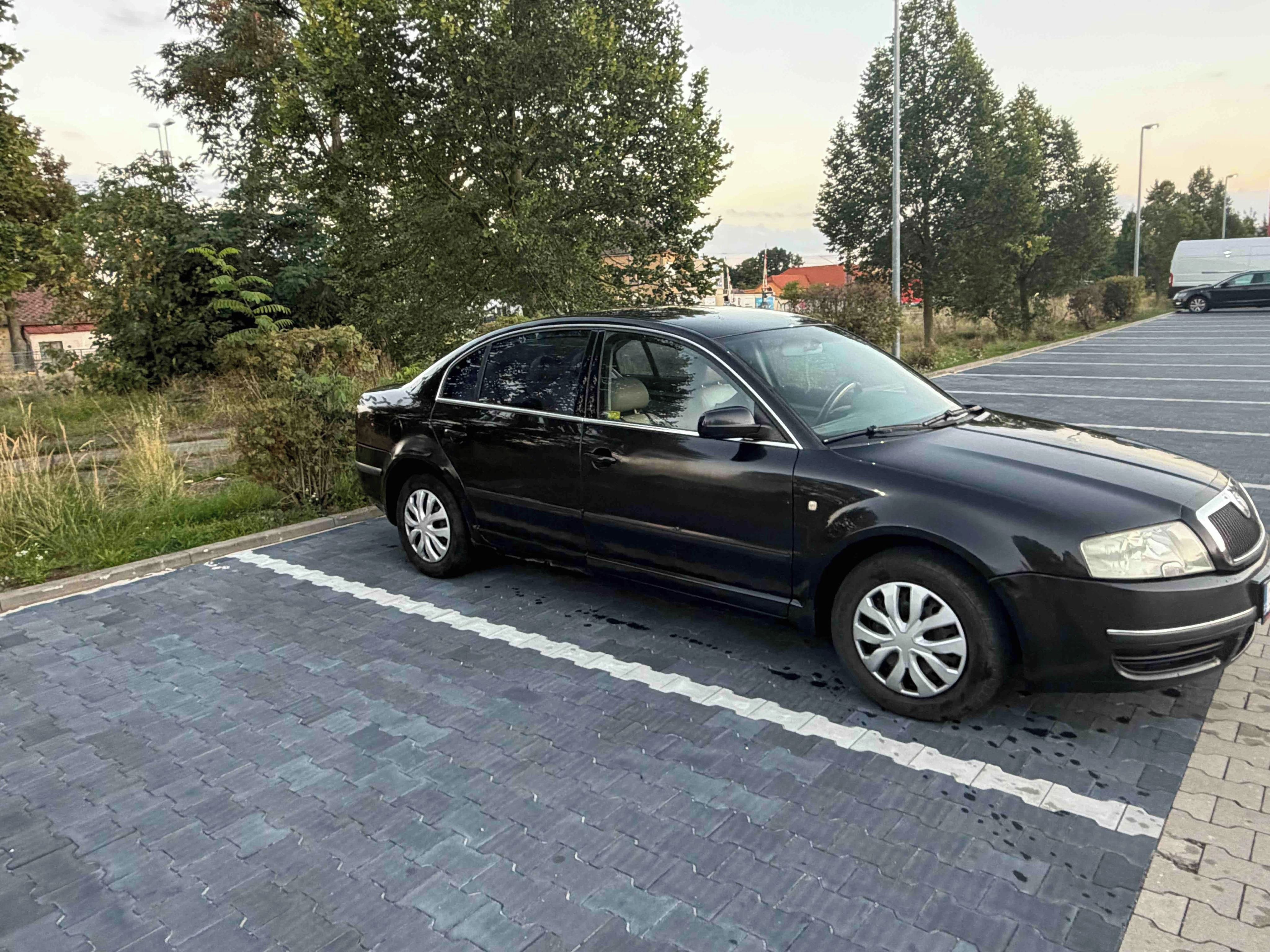 Škoda Superb, 2.0 TDi - fotka 4
