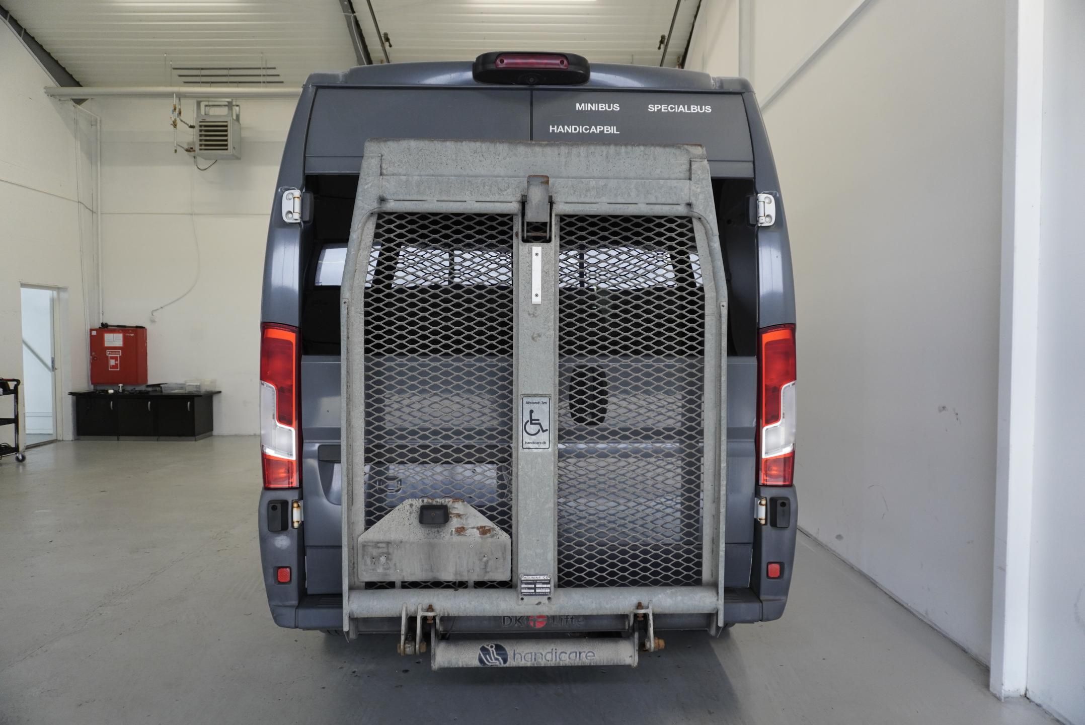 Fiat Ducato, 2.3 9MÍST VZADU HYDR. PLOŠINA - fotka 4