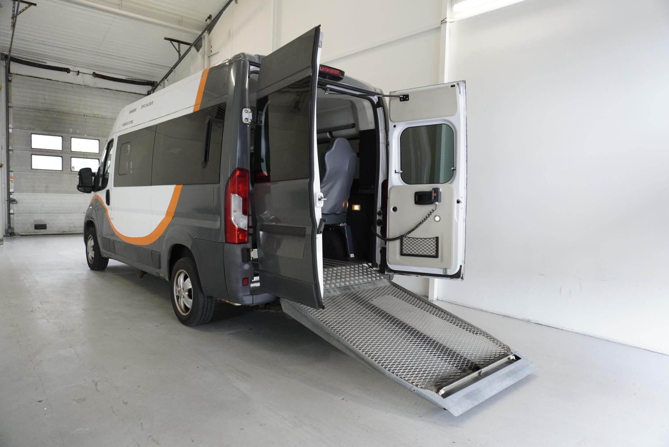 Fiat Ducato, 2.3 9MÍST VZADU HYDR. PLOŠINA - fotka 5