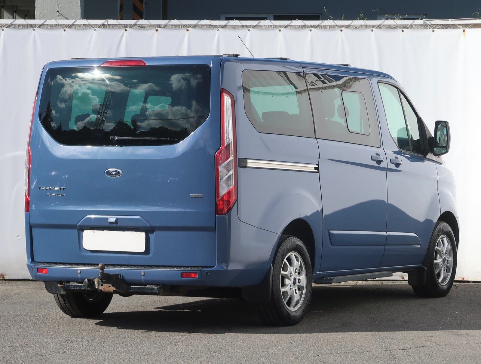 Ford Tourneo Custom, 2.2 TDCi, Titanium, Klima, ČR - fotka 5