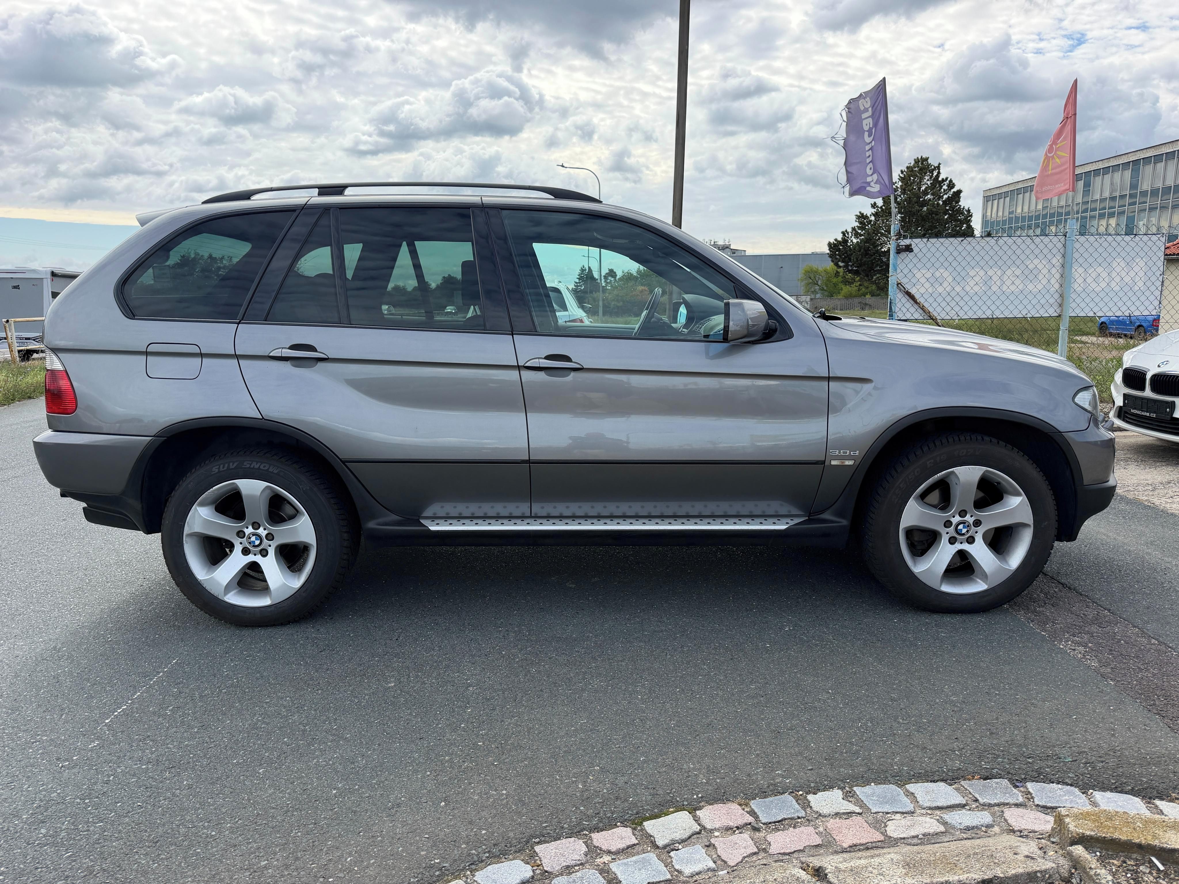 BMW X5, 3.0 D 160kW A/T, KŮŽE - fotka 4