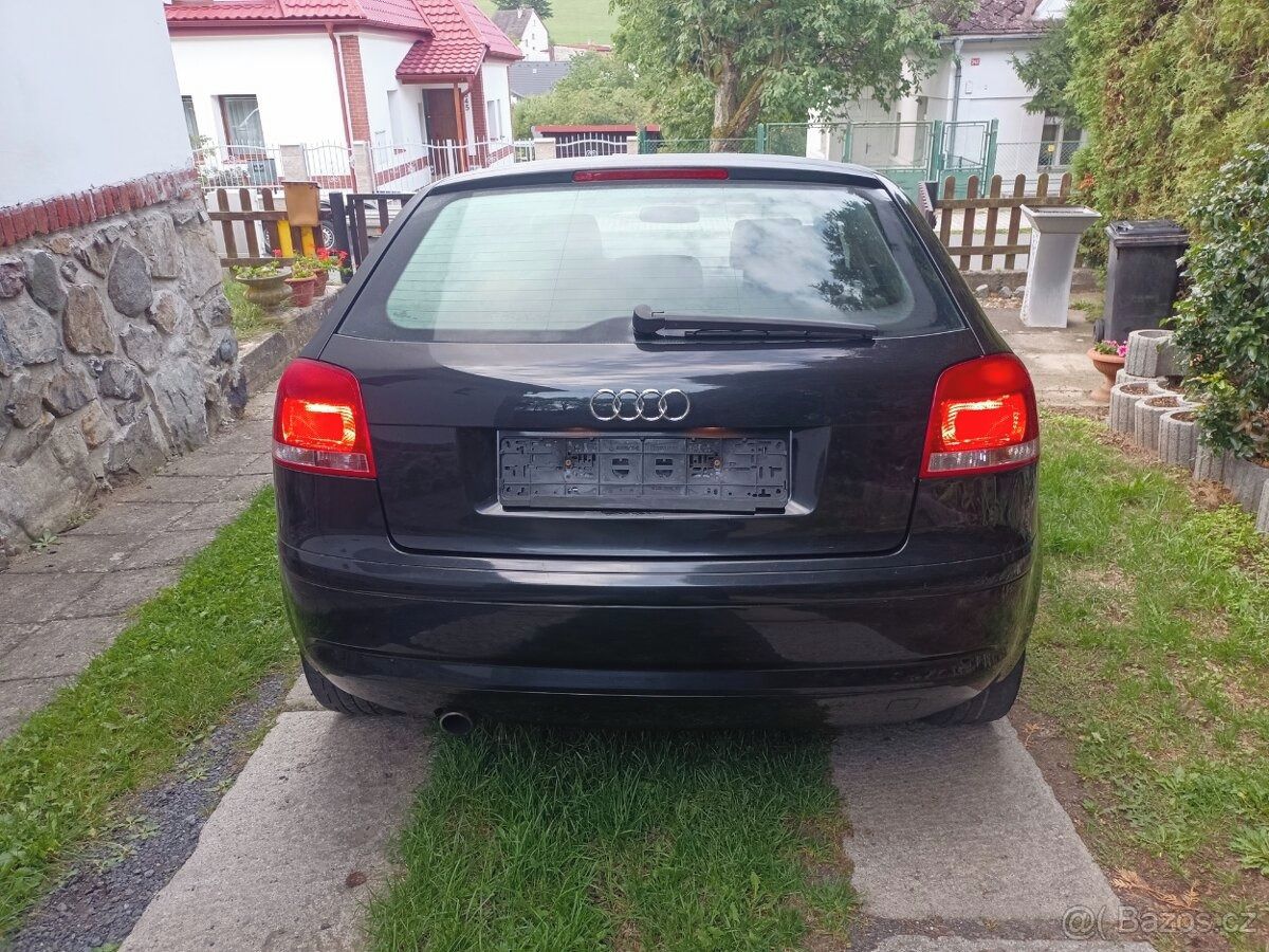 Audi A3, 1.6 75Kw - NOVÁ STK - fotka 5