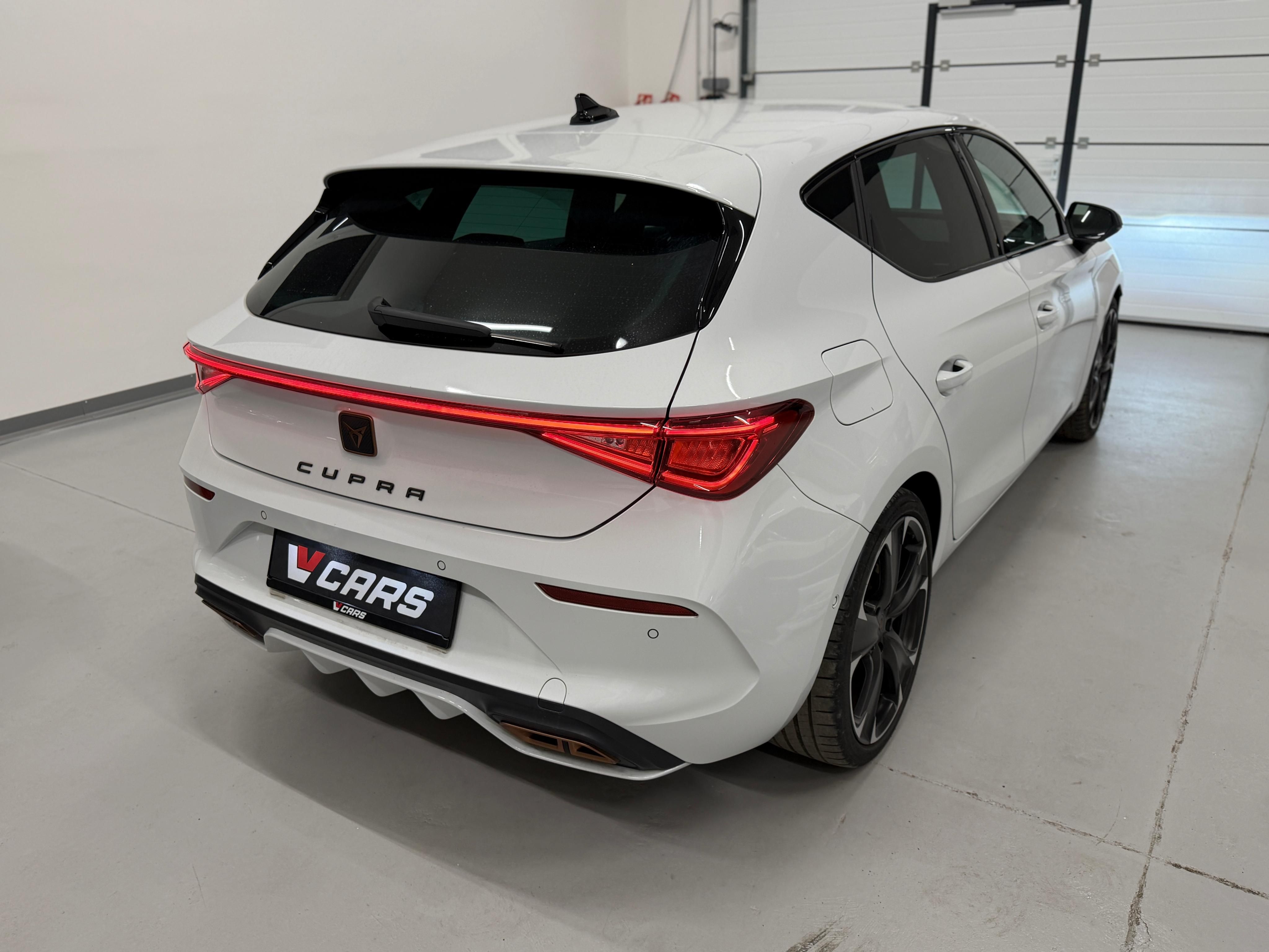 Cupra Leon, 1.4 e-HYBRID VZ 180 *1M*DPH* - fotka 2