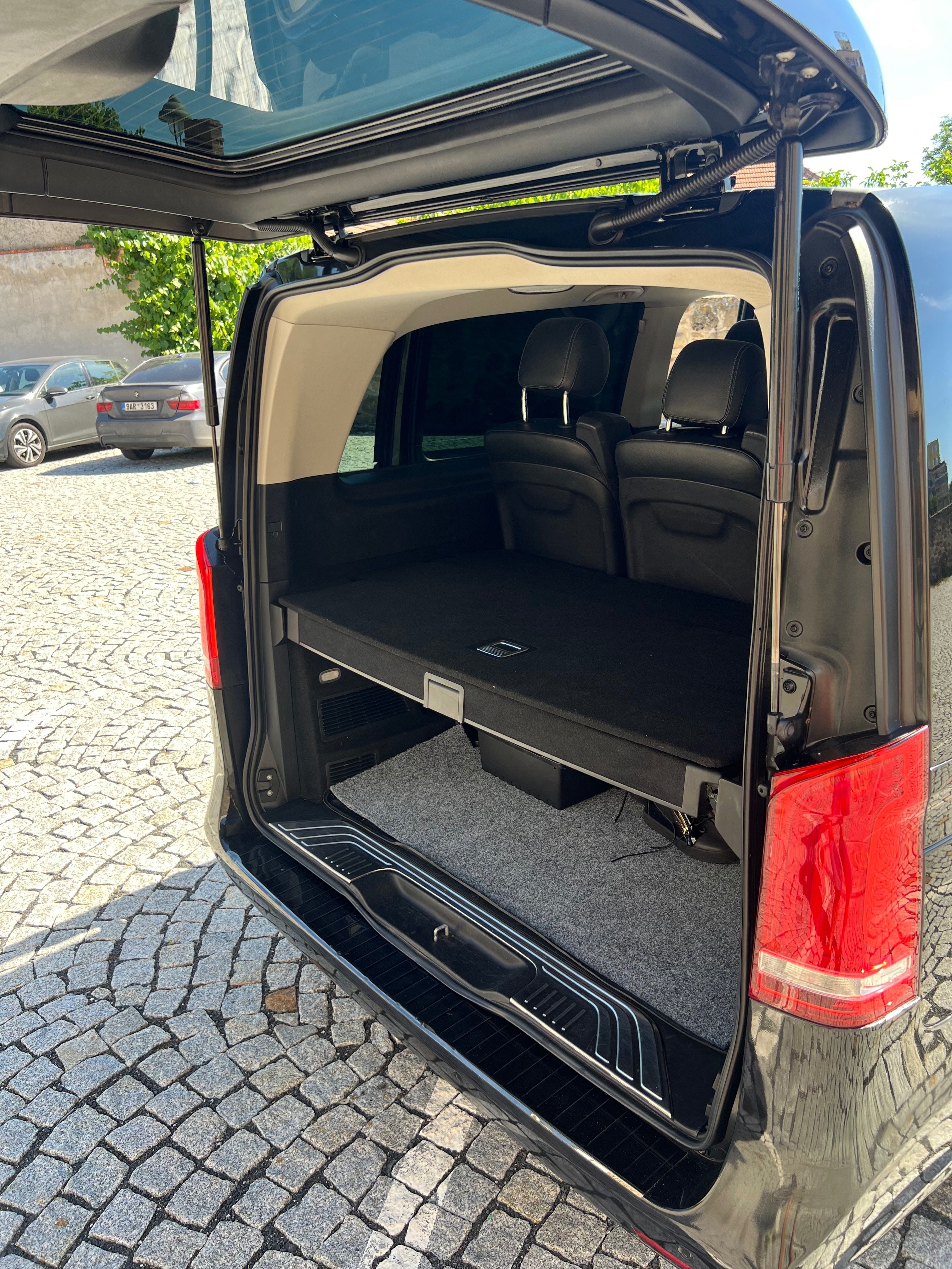 Mercedes-Benz Třídy V, Mercedes v220d w447 Extra long - fotka 6