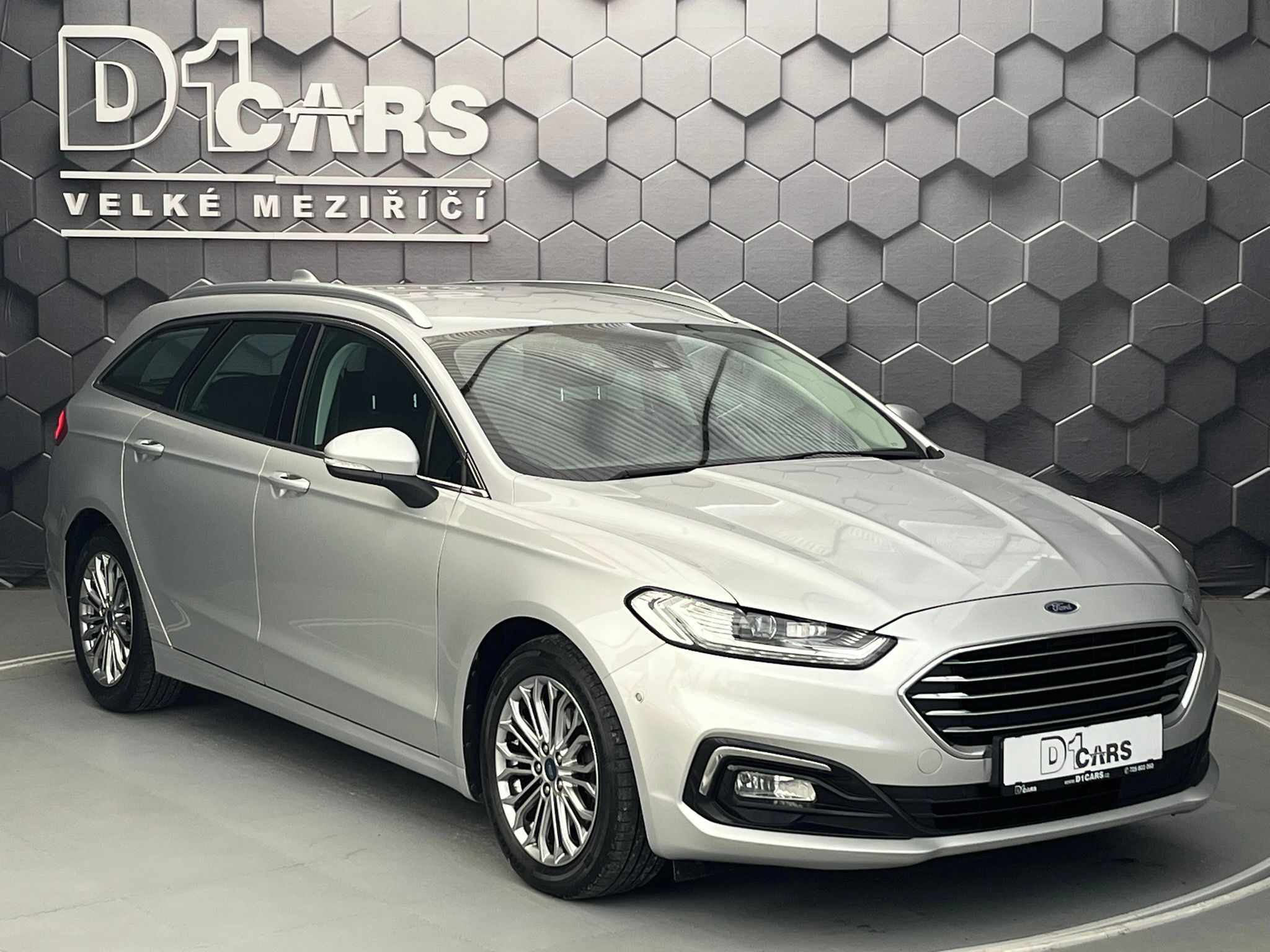 Ford Mondeo, 2.0 EB Titanium manuál - fotka 6