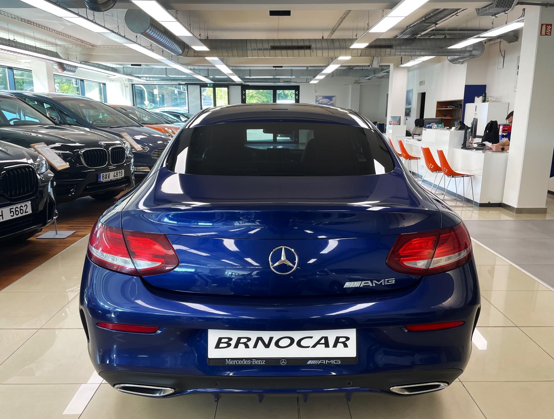Mercedes-Benz Třídy C, kupé 220 CDI, ČR, AMG LINE - fotka 5