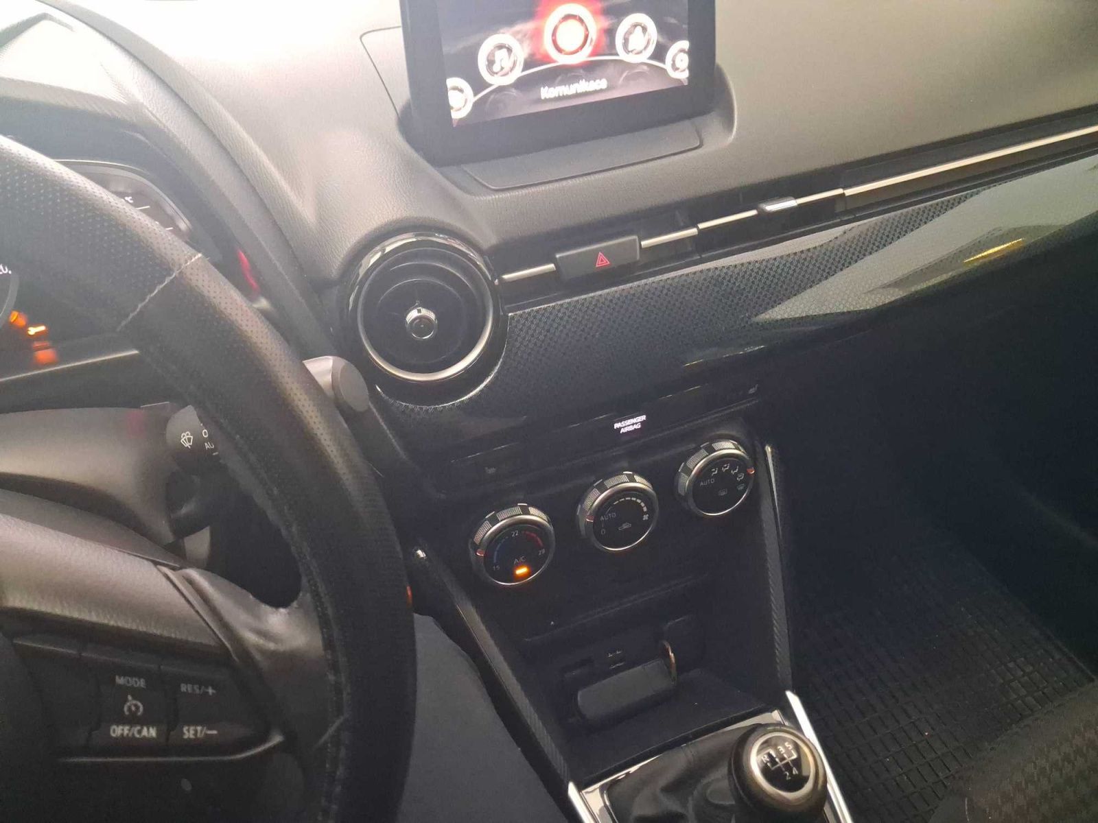 Mazda 2, 1.5 16V - fotka 3