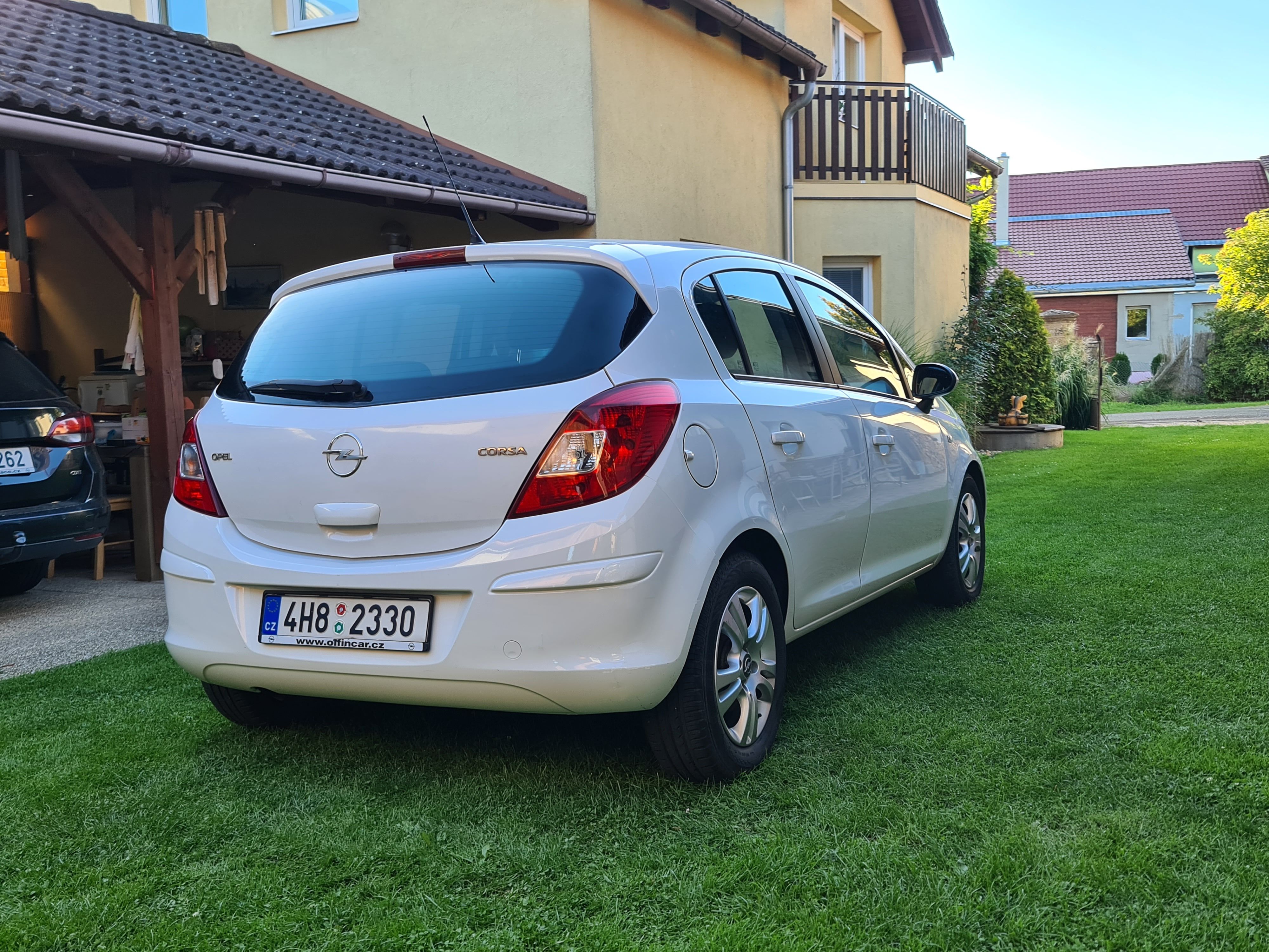 Opel Corsa, 5dv., klima, jen 81372 km - fotka 4