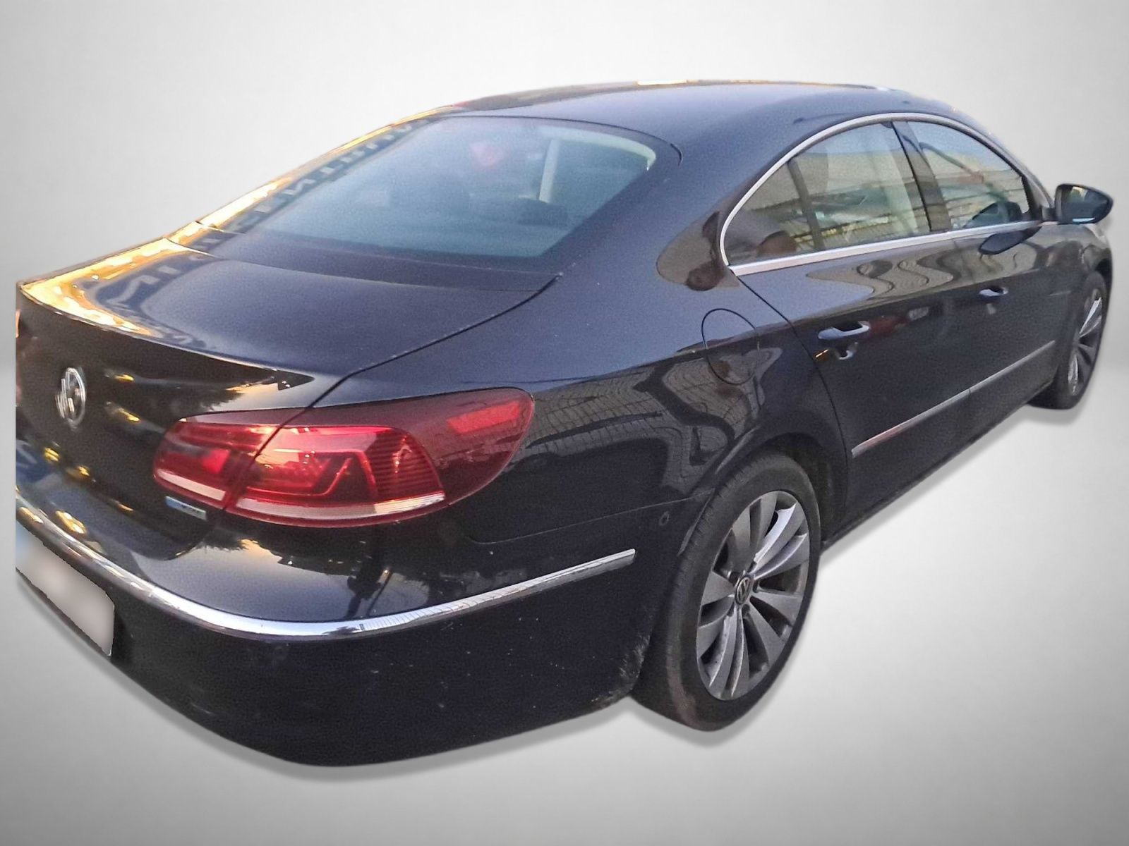 Volkswagen CC, 2.0 TDI, Automatická klima - fotka 2