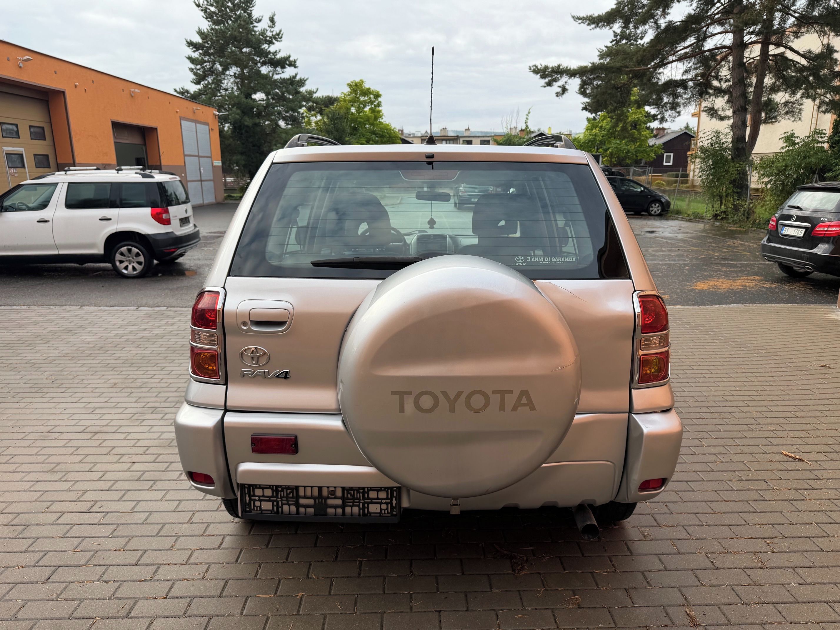 Toyota Rav4, 2.0 D4D 85 kW, BEZ KOROZE - fotka 6