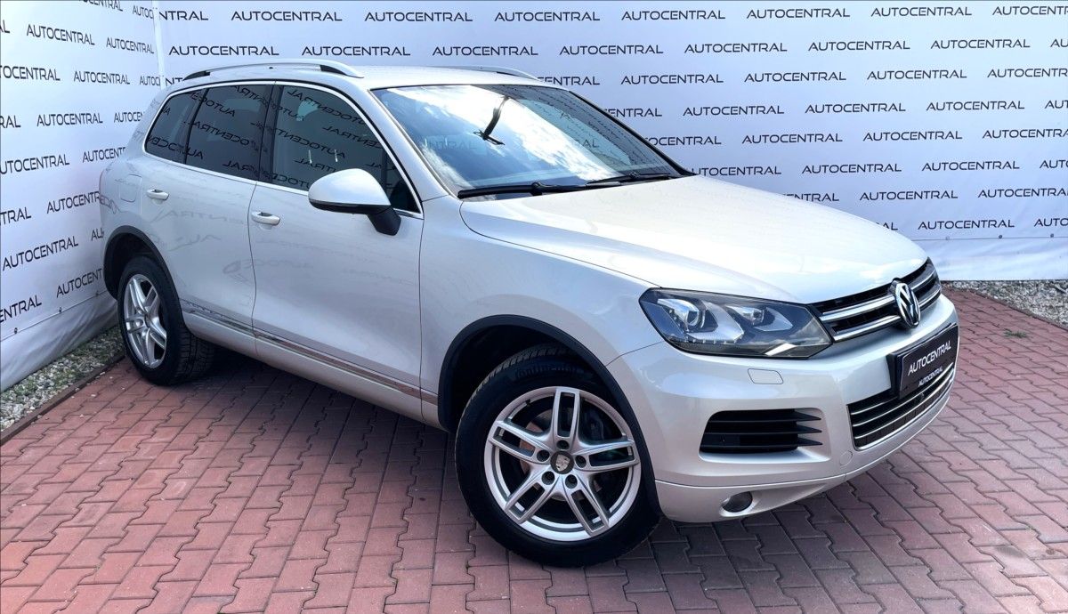 Volkswagen Touareg, 3,0 TDi,V6,180kW,4x4,STK 5/28