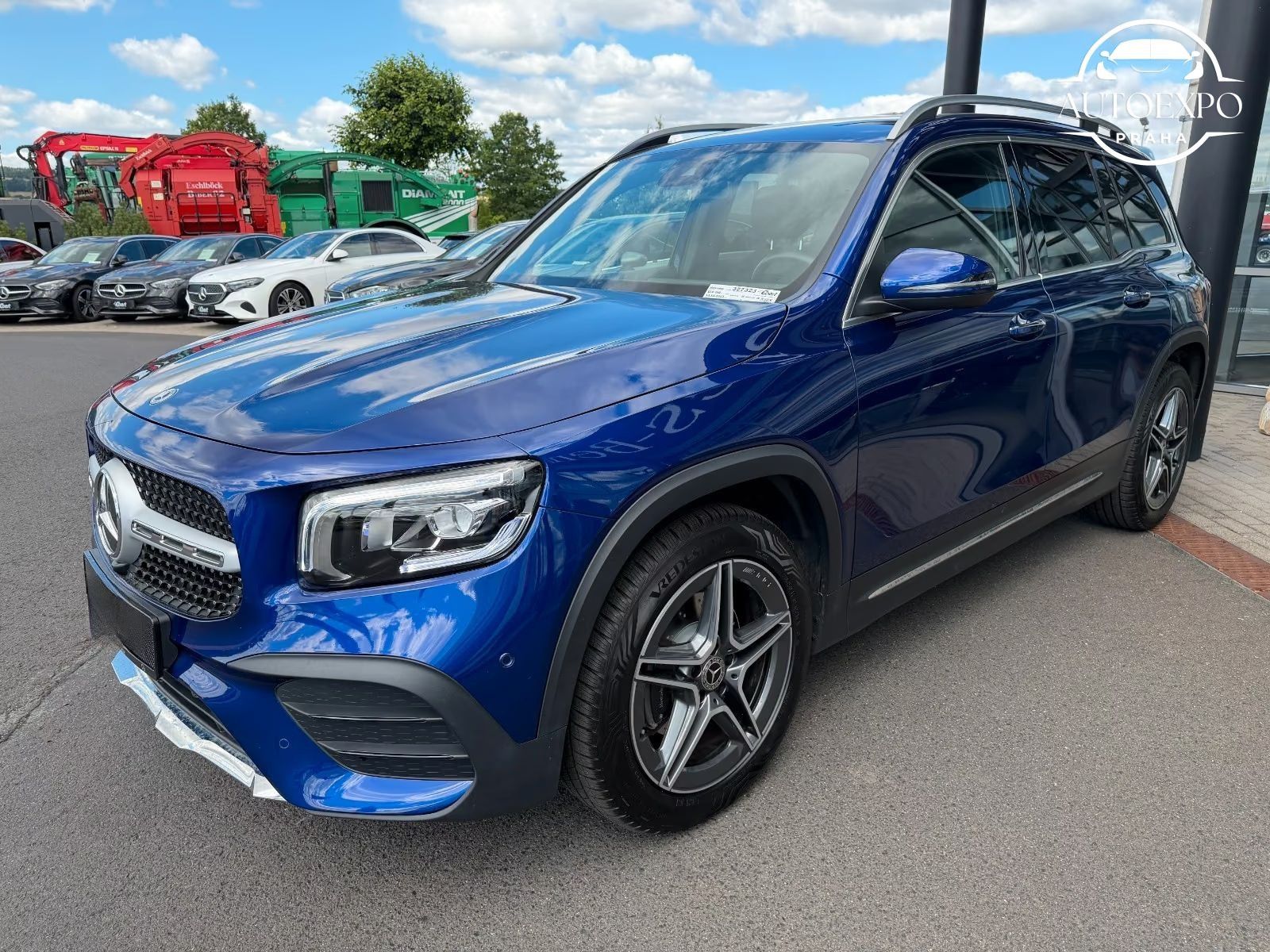 Mercedes-Benz GLB, 200 AMG*AMBIENTE*Kamera*CARBON - fotka 2