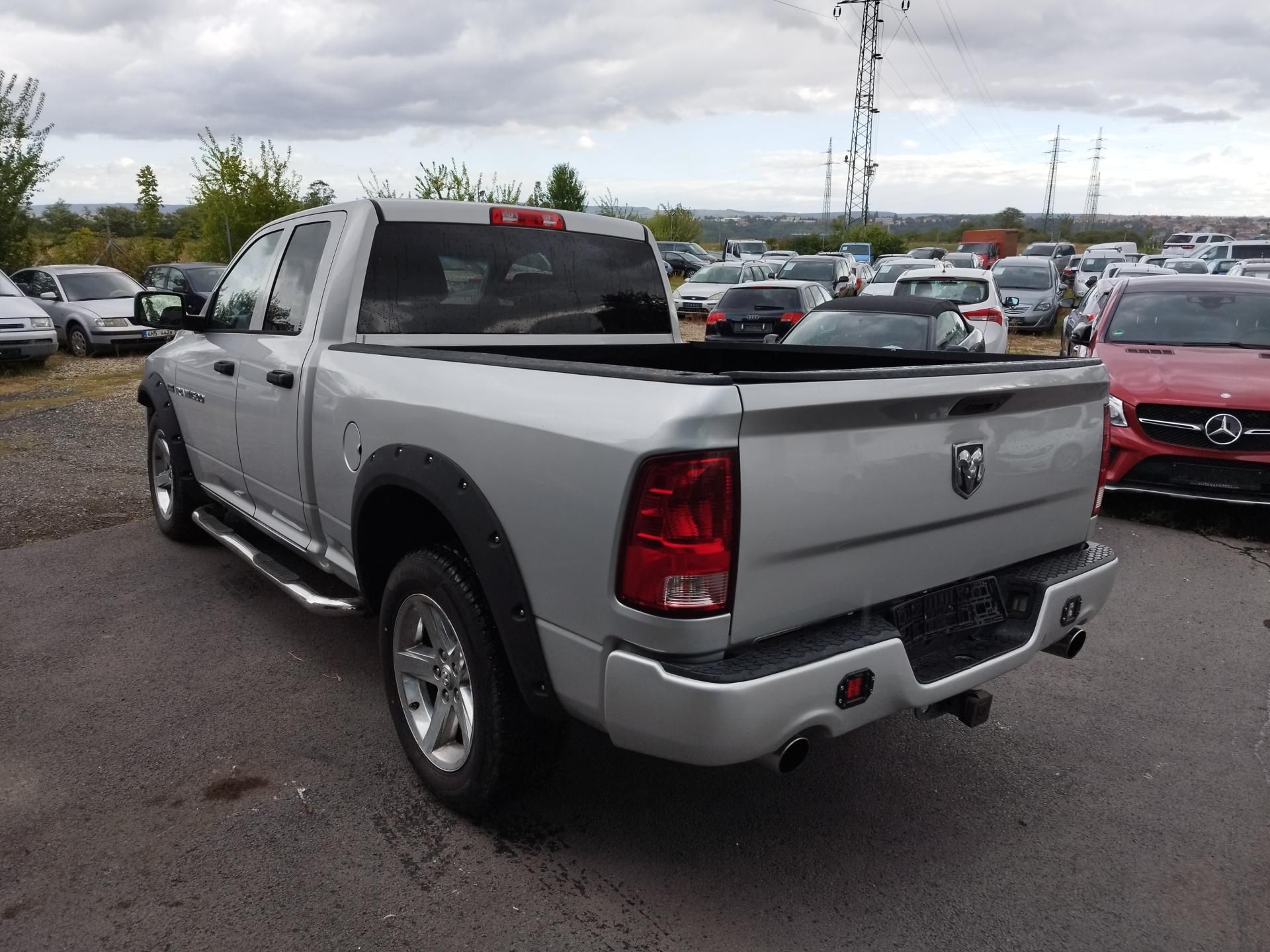 Dodge Ram, 5,7HEMI,V8,4X4,ALU,TAŽNÝ - fotka 5