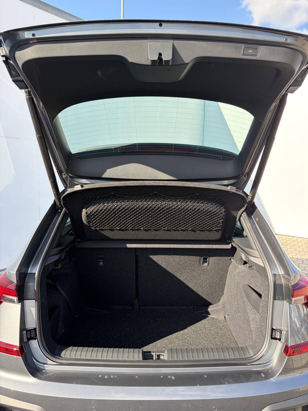Škoda Kamiq, Dynamic 1,0 TSI 85 kW DSG 7  1 - fotka 6