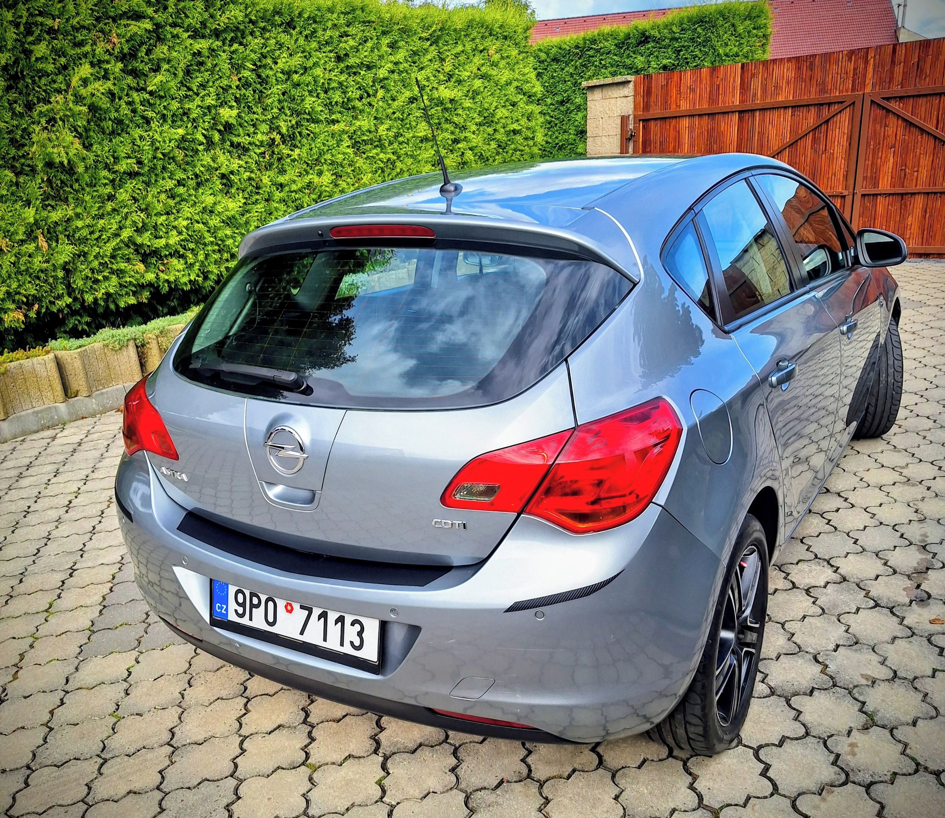 Opel Astra, 1.7cdti  2010  stk 3/2028 - fotka 2