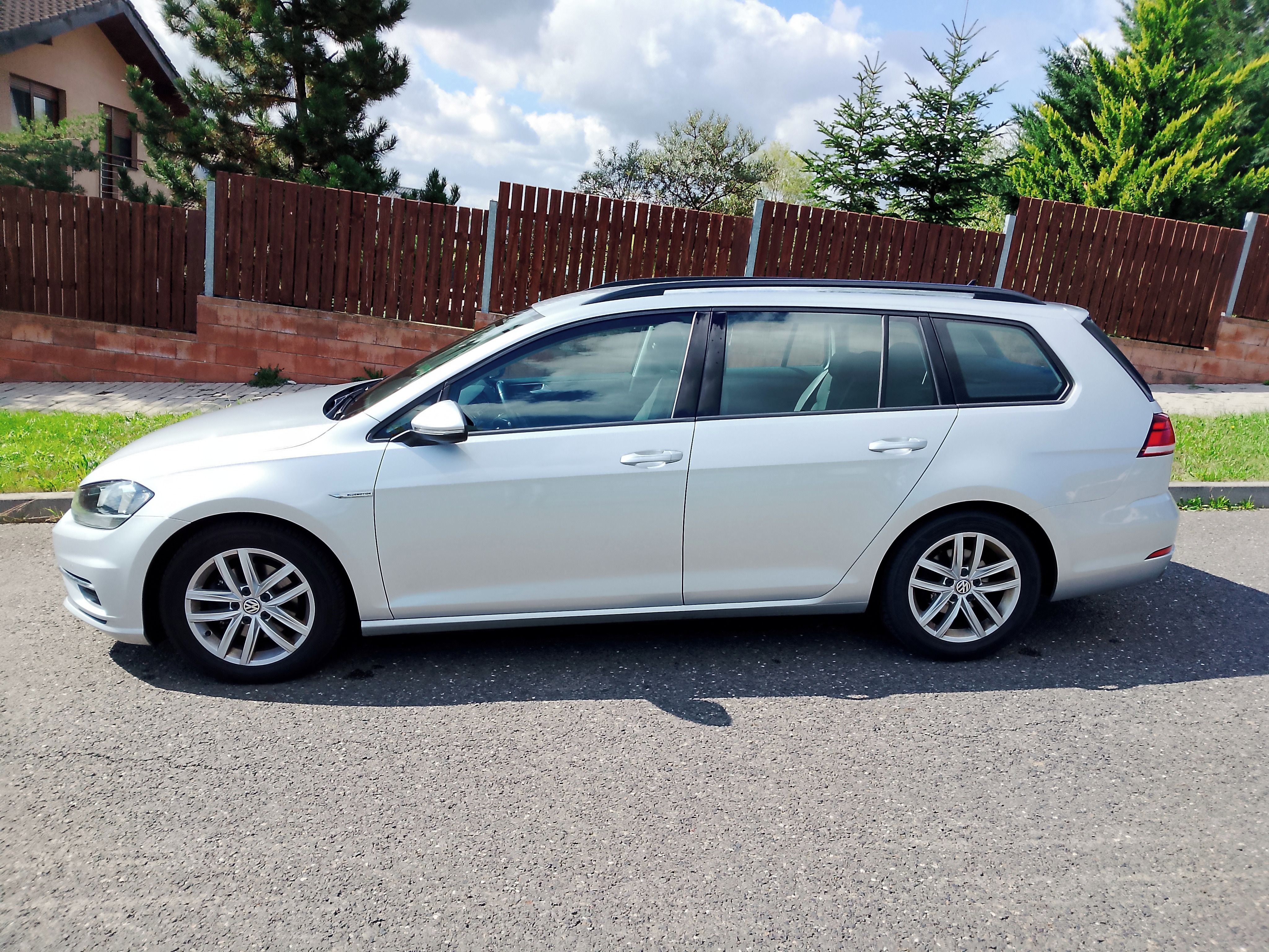 Volkswagen Golf, Volkswagen Golf VII 1.5 TSI - fotka 5
