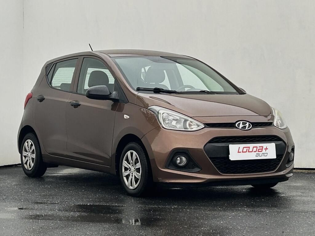 Hyundai i10, Family + 1.0 MPI 49 kW - fotka 5