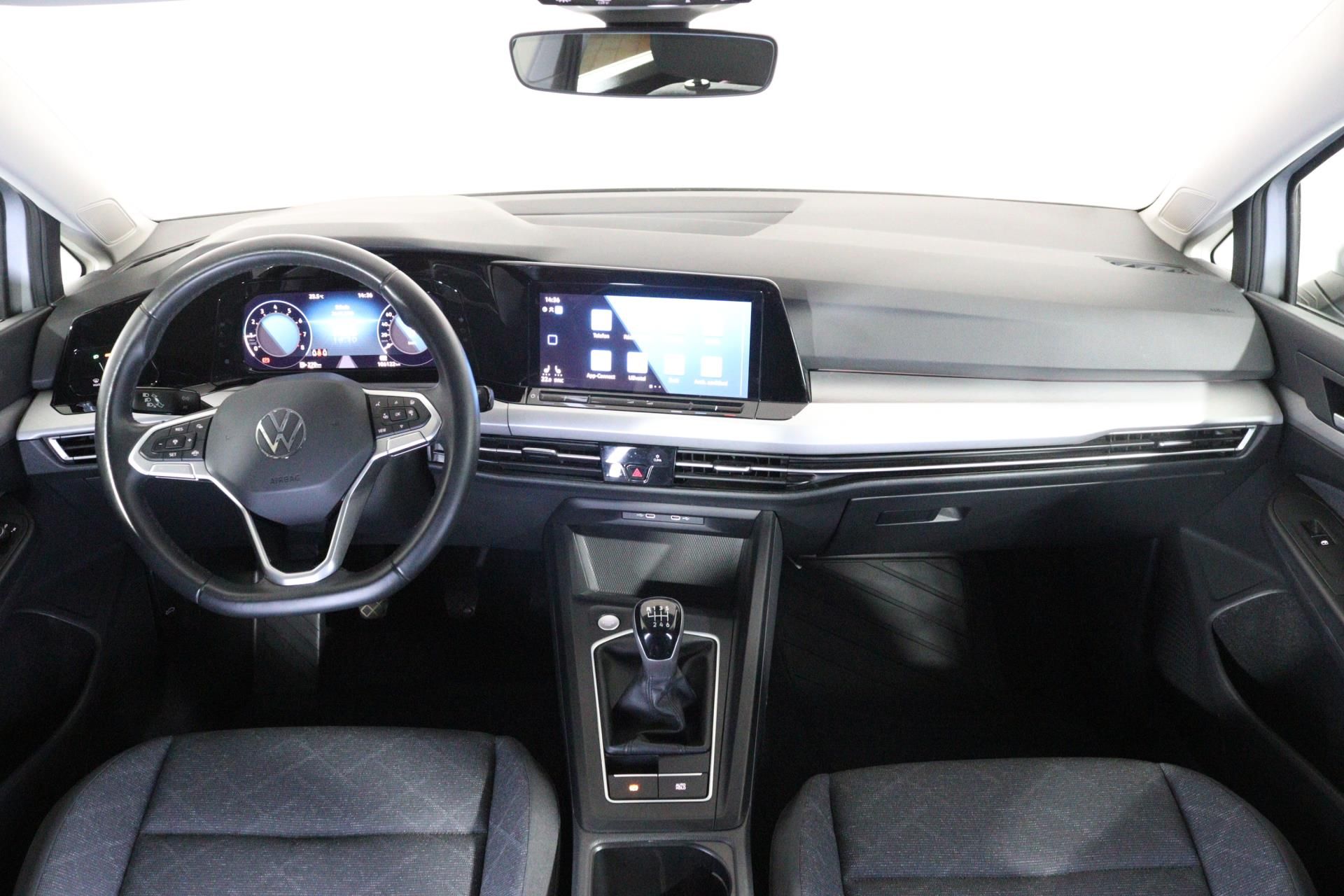 Volkswagen Golf Variant, Life 1,0 TSI 81kW/ LED, ACC - fotka 5