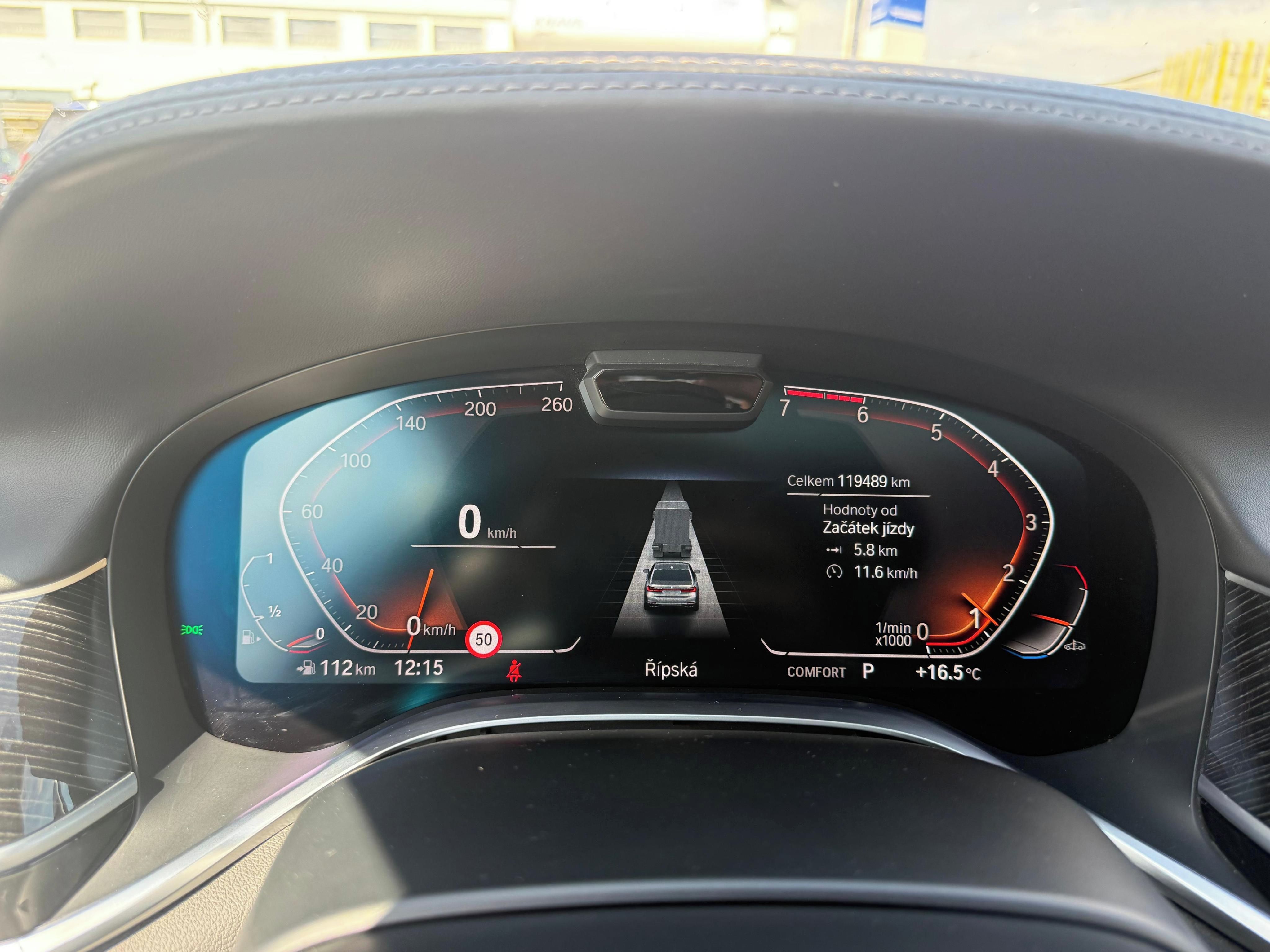BMW Řada 7, BMW 750i xDrive - fotka 4