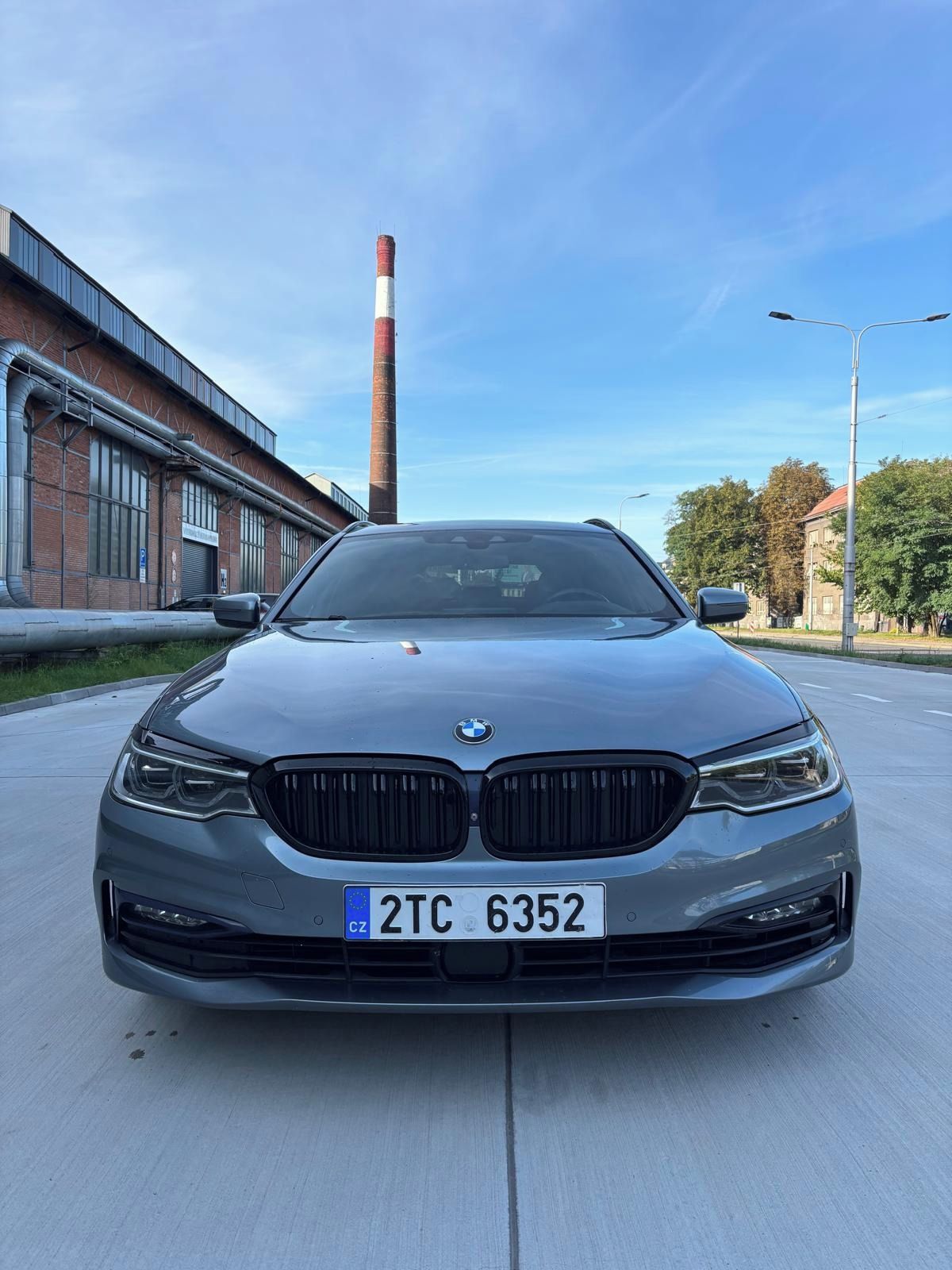 BMW Řada 5, BMW 530d xdrive sport line
