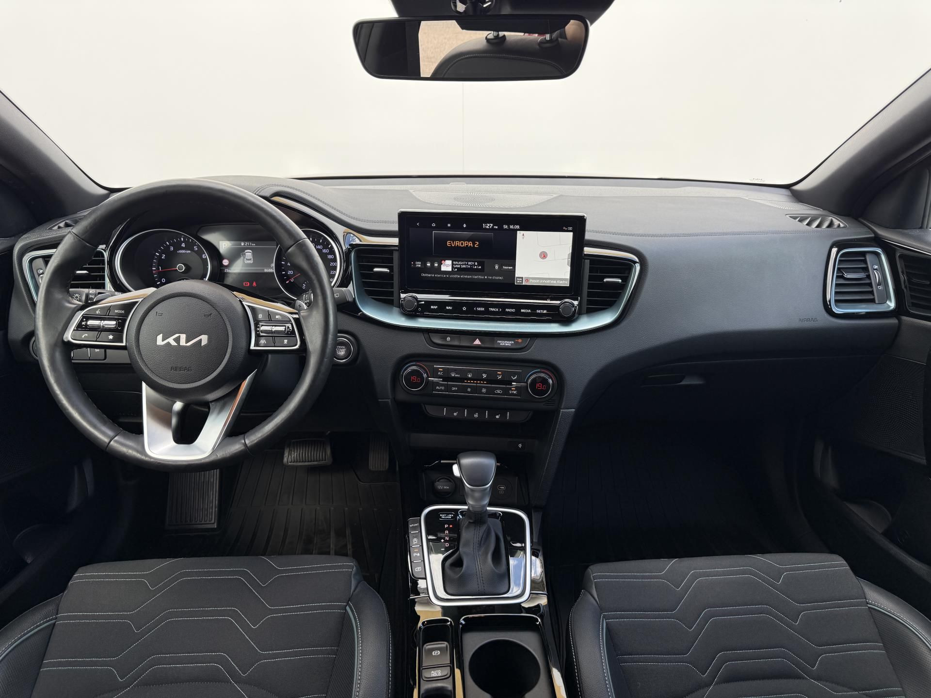 Kia XCee´d, 1.6 T-GDI 110kW DCT STEEL Edit - fotka 5