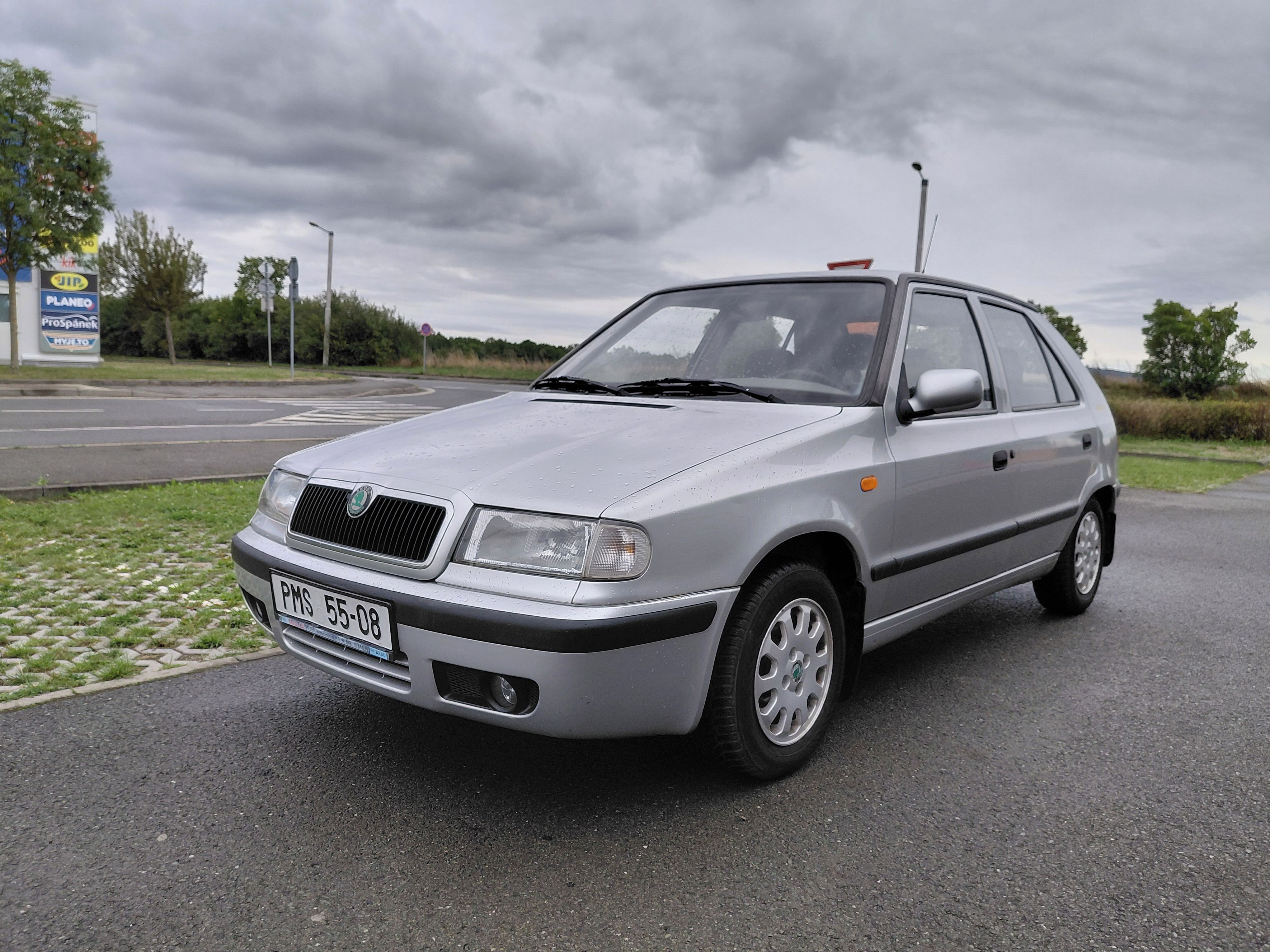 Škoda Felicia, 1.3i 1MAJ,GARÁŽOVANÁ,ZACHOVALÁ - fotka 3