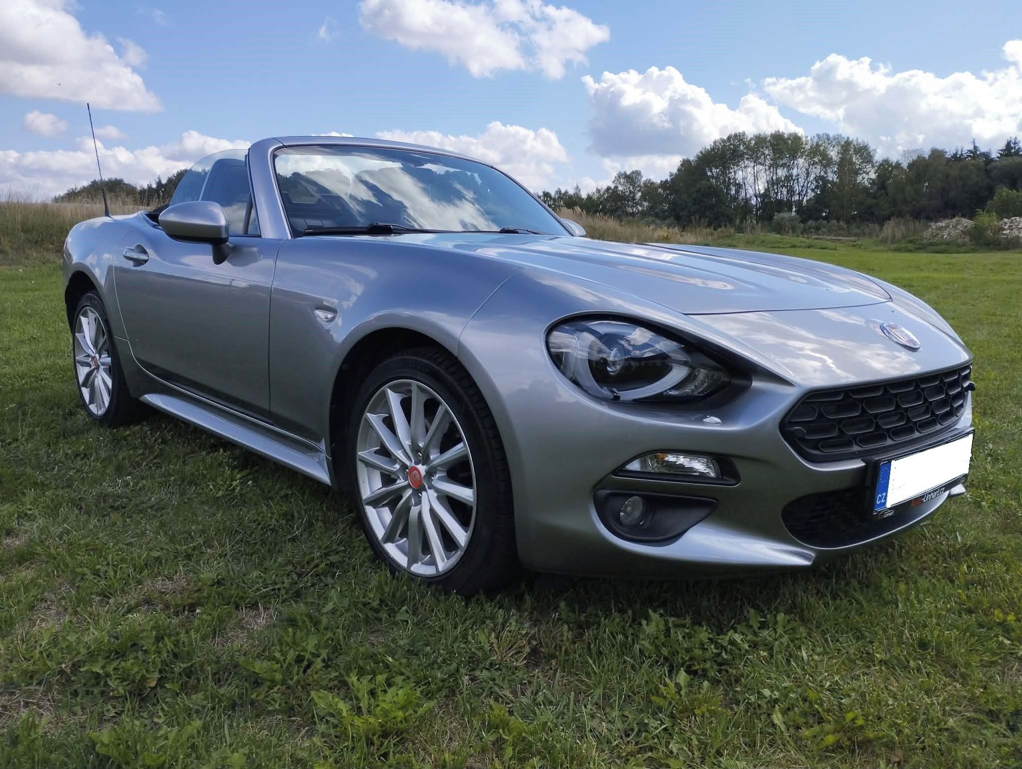 Fiat 124 Spider, 1.4T MULTIAIR LUSSO - fotka 2