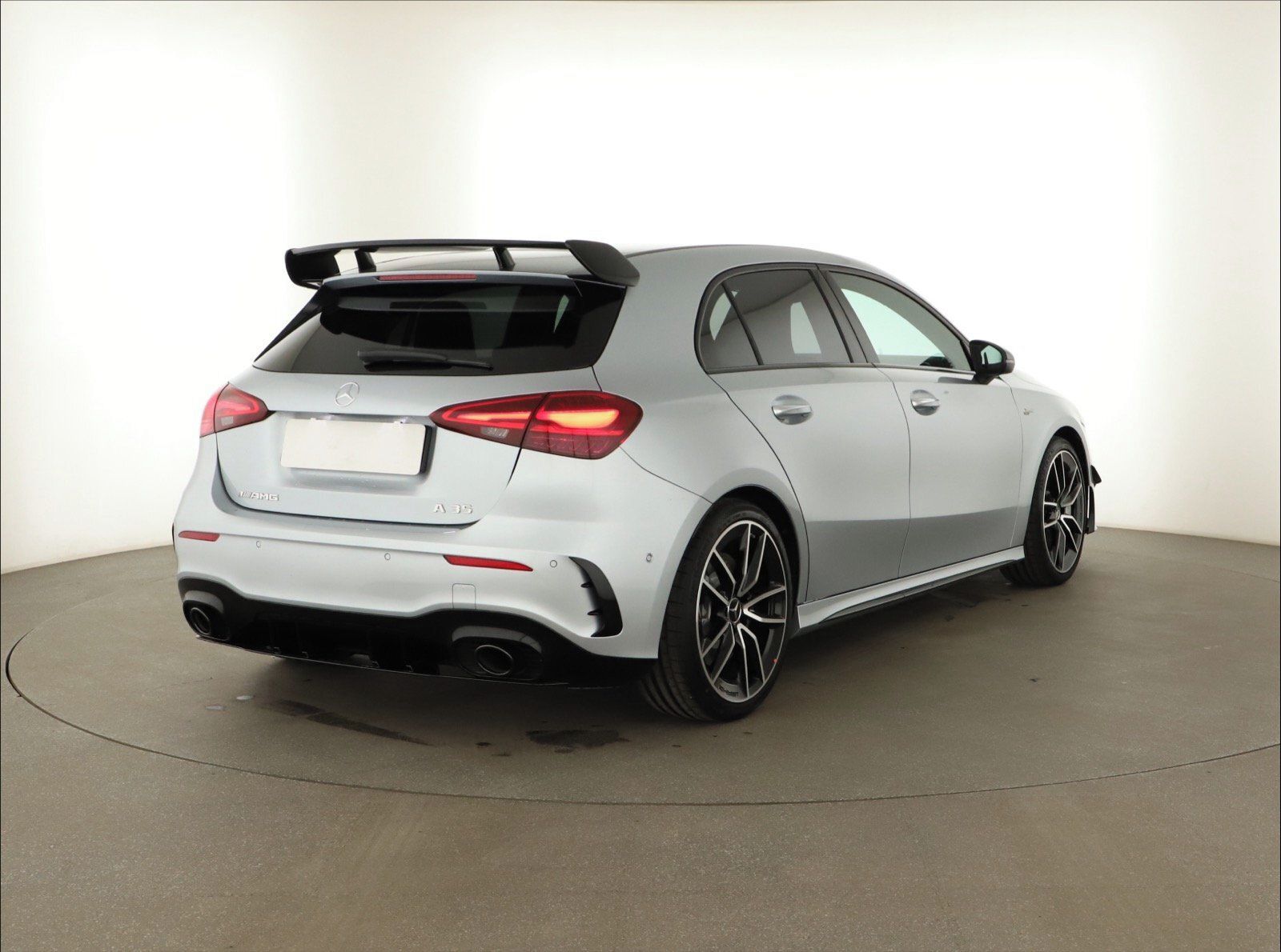 Mercedes-Benz Třídy A, 35 AMG 4MATIC, A35 AMG - fotka 5
