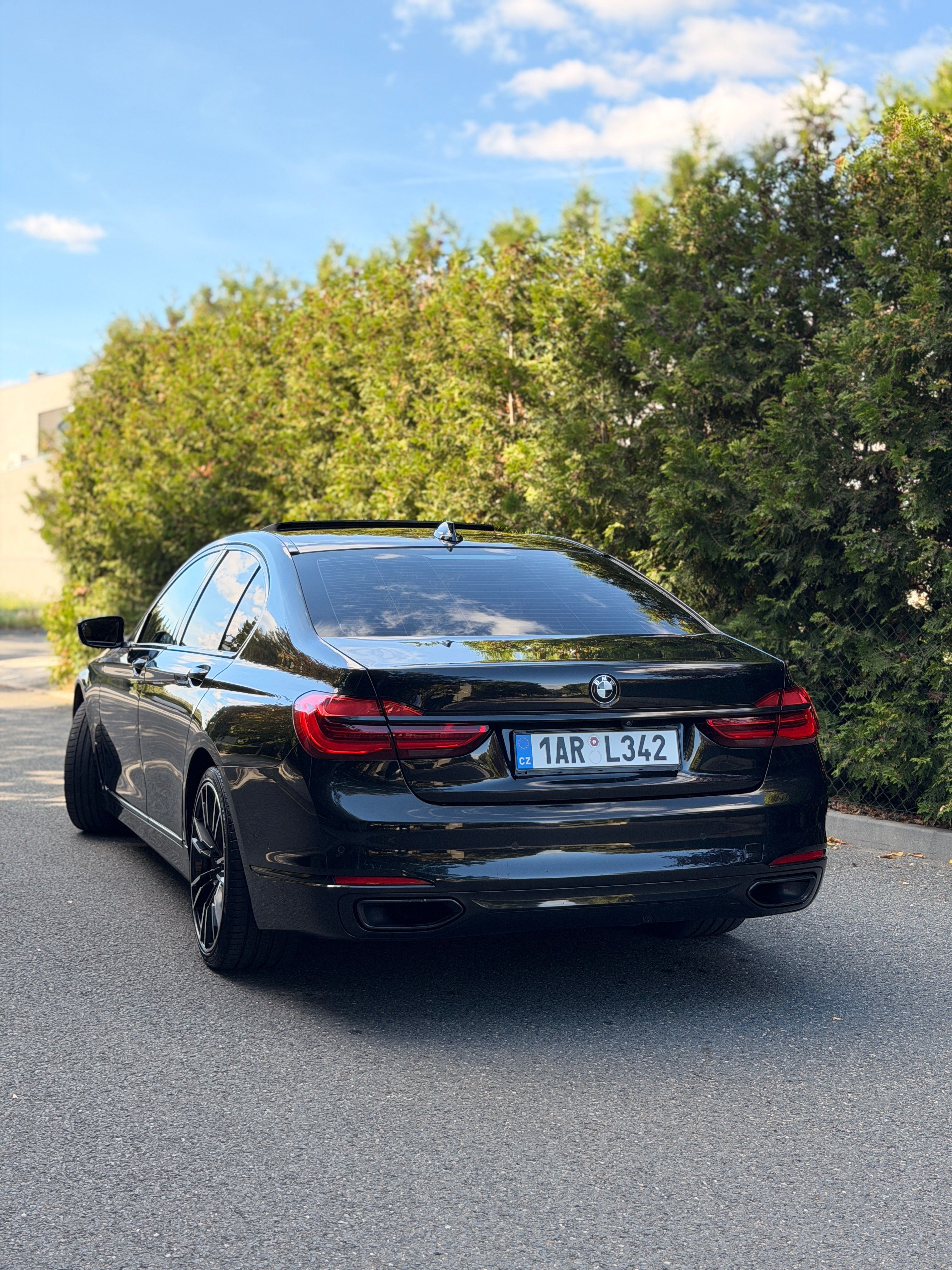 BMW Řada 7, 740d xDrive 235 kW, 3.0 di - fotka 4