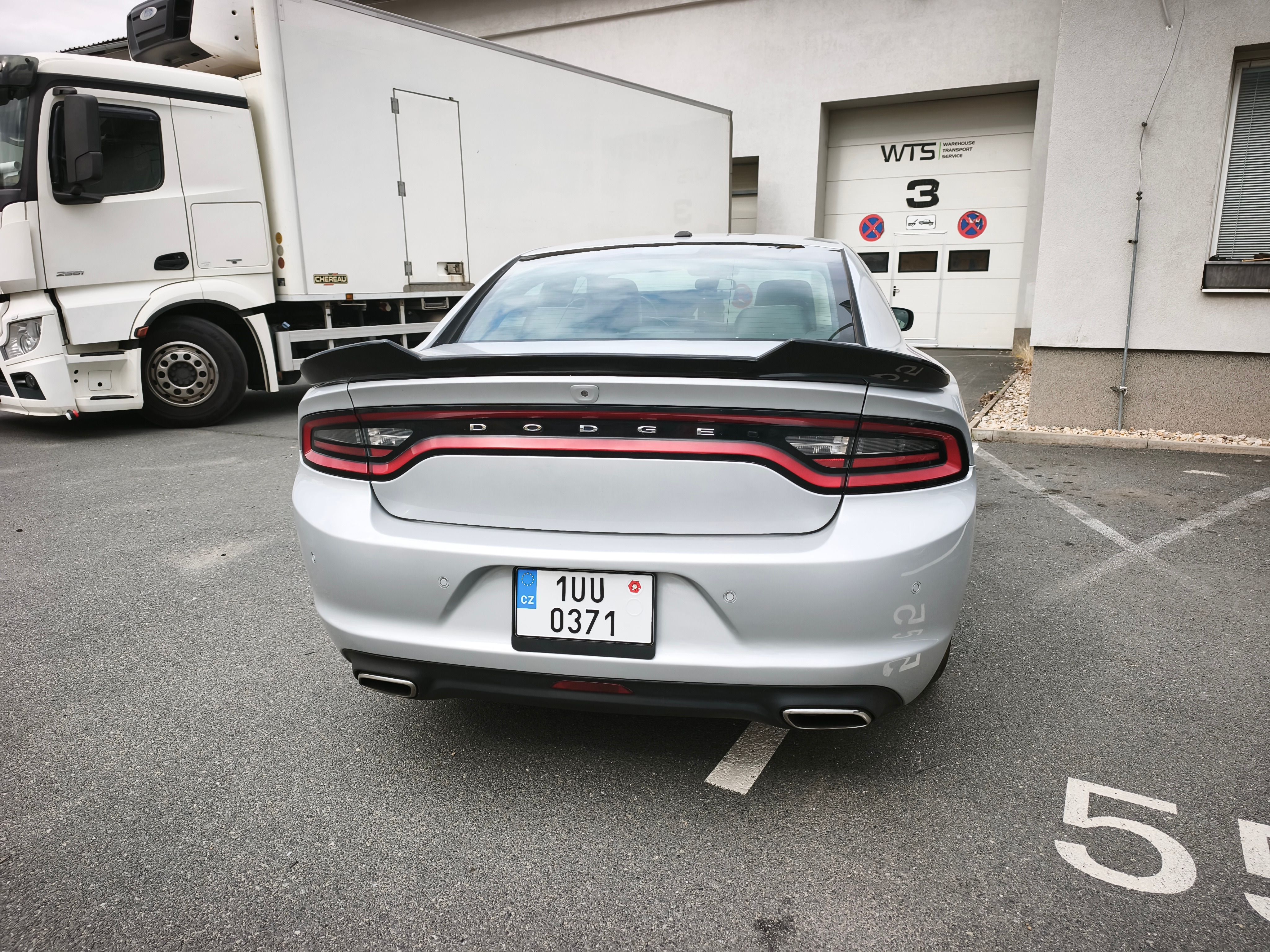 Dodge Charger, DODGE CHARGER 3.6 V6 RWD - fotka 5