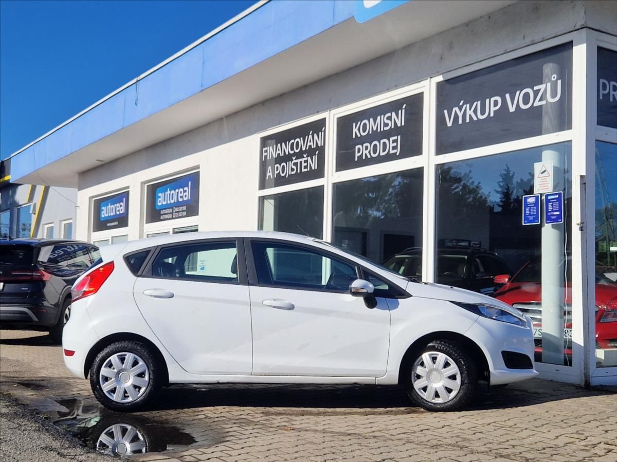 Ford Fiesta, 1,2 i 44kW MANUÁL HEZKÝNÁJEZD - fotka 6