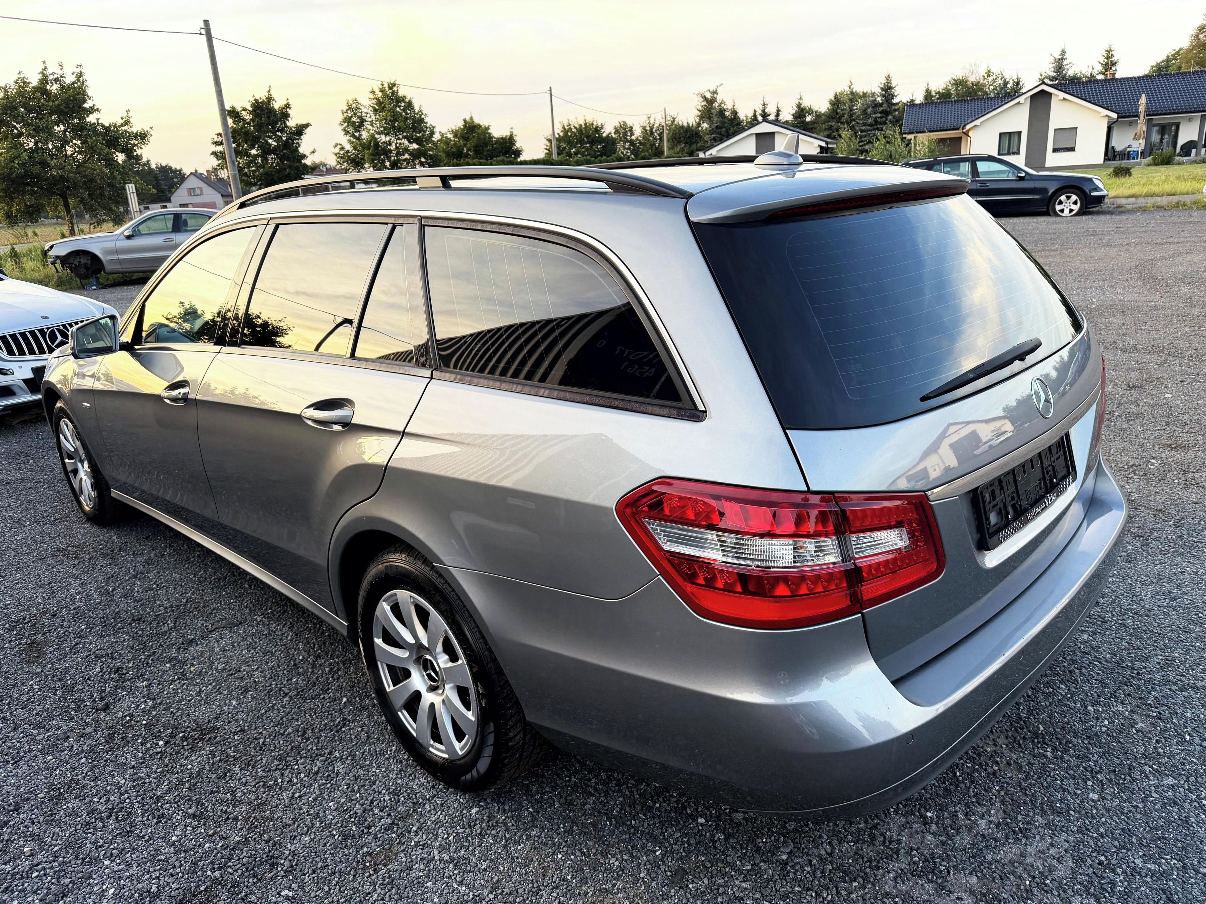 Mercedes-Benz Třídy E, 250 CDi 150kW, kombi, servis - fotka 6