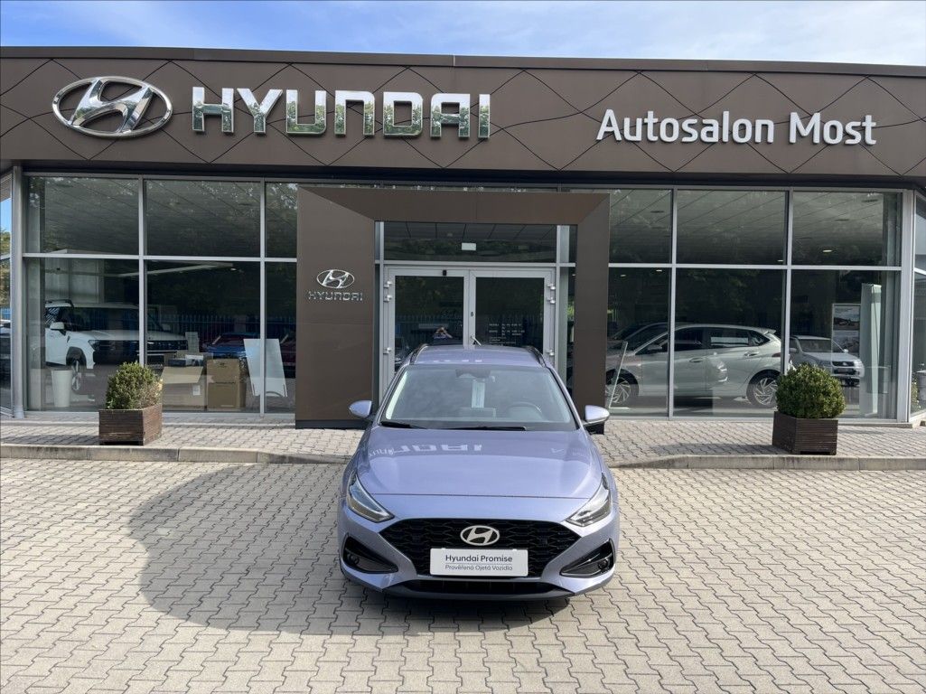 Hyundai i30, 1,6 T-GDi DCT  GO Czech! - fotka 2