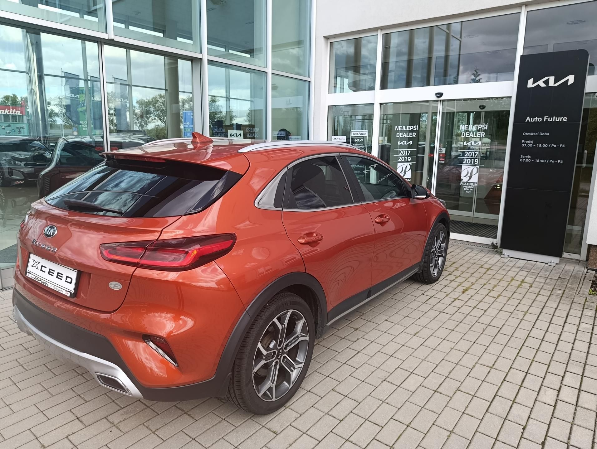 Kia XCee´d, 1,4T-GDI TOP - fotka 6
