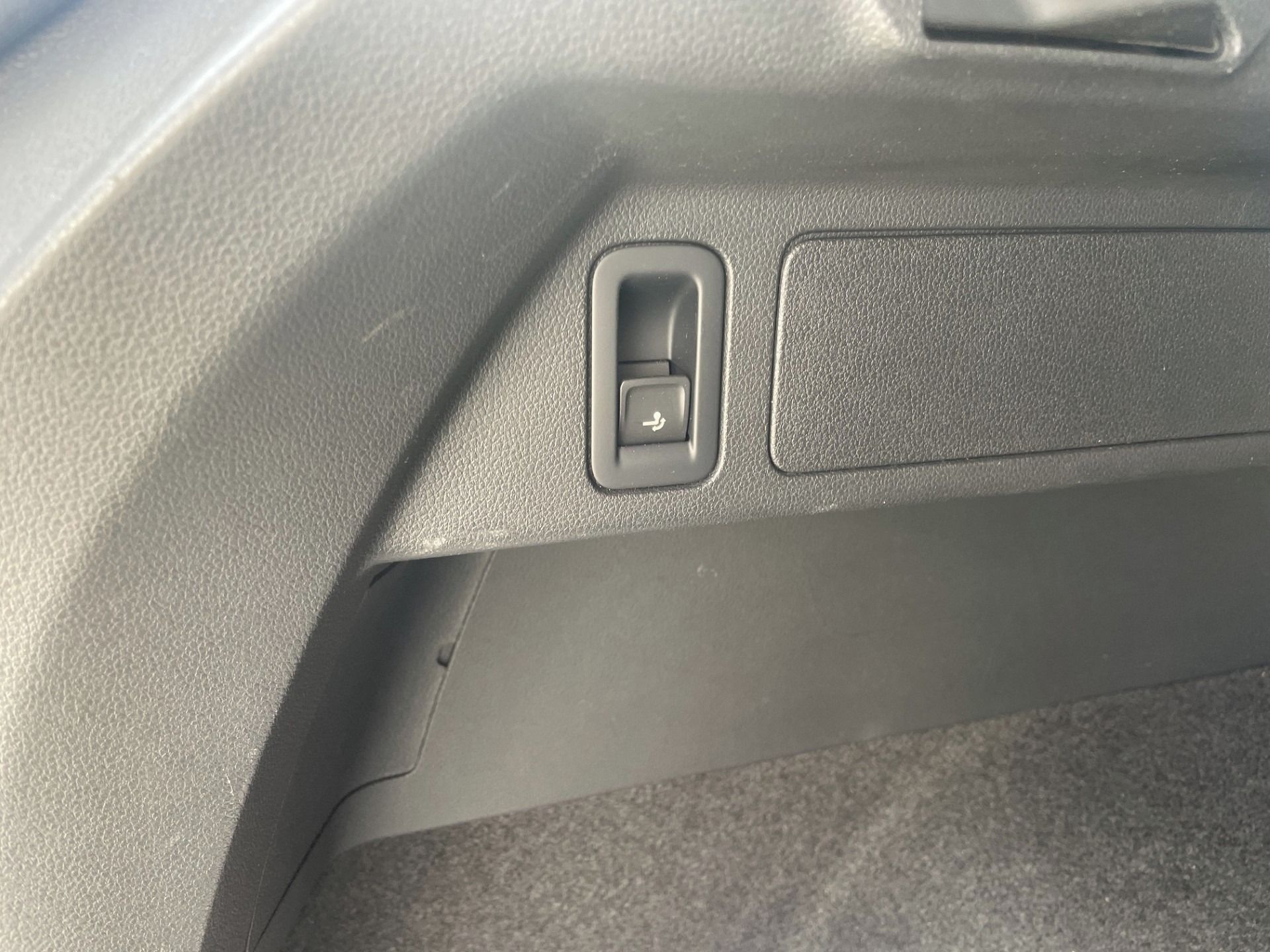 Volkswagen Tiguan, VW Tiguan 2.0 TDI-nehavarováno - fotka 6