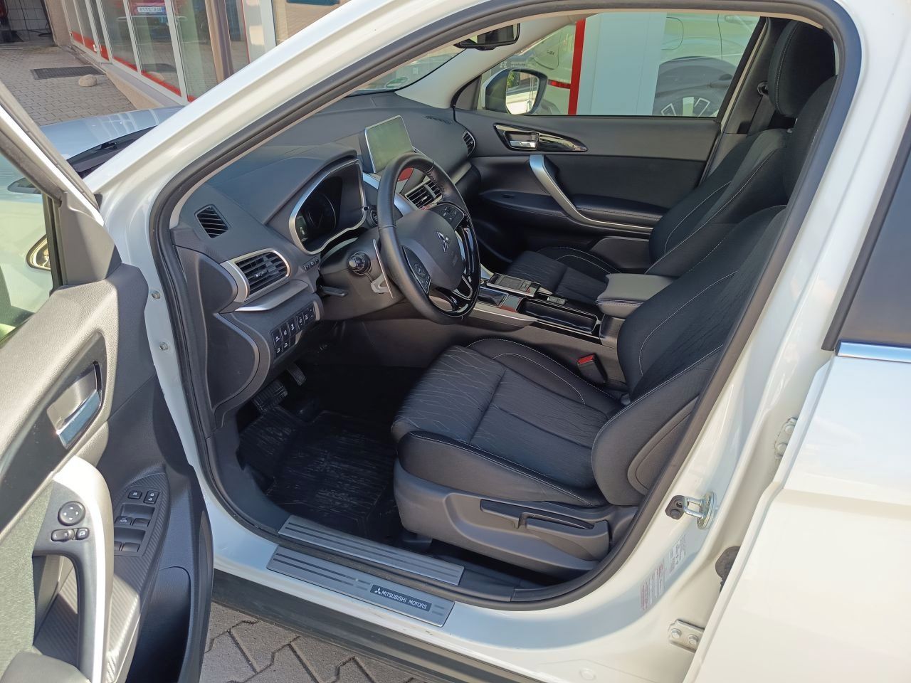 Mitsubishi Eclipse Cross, Eclipse cross 1.5 CVT 4WD - fotka 6