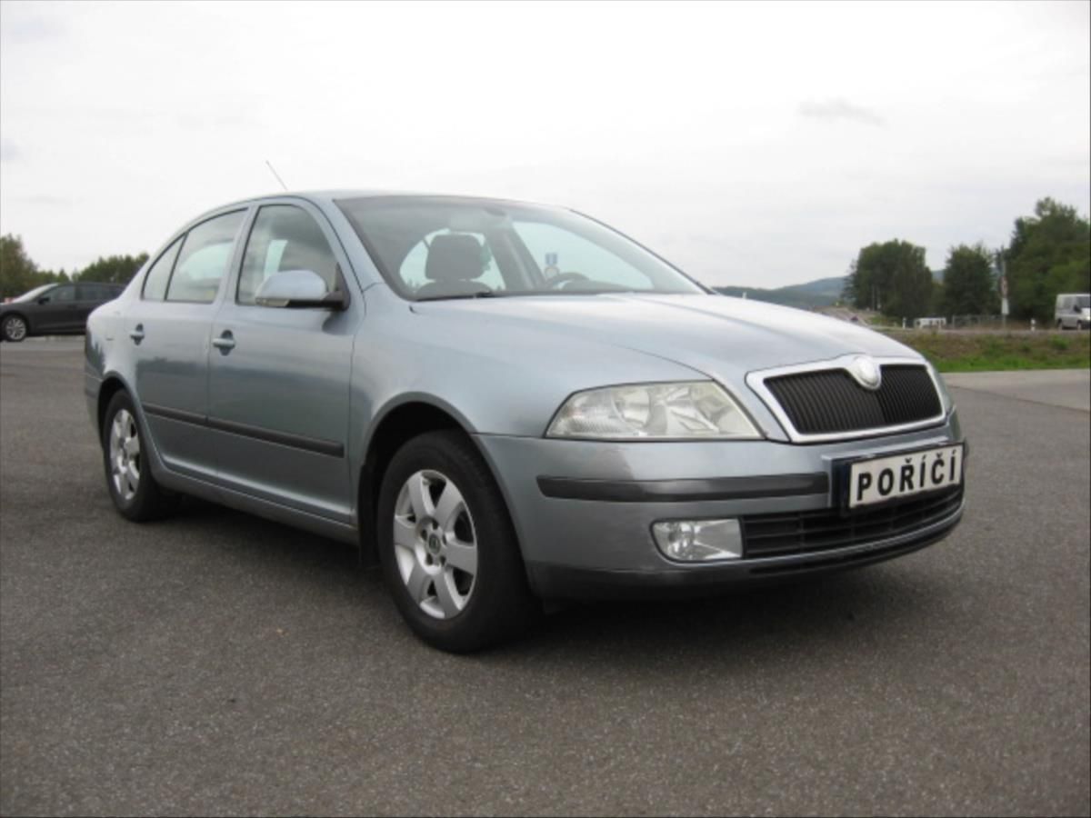 Škoda Octavia, 1,6 MPi - fotka 3