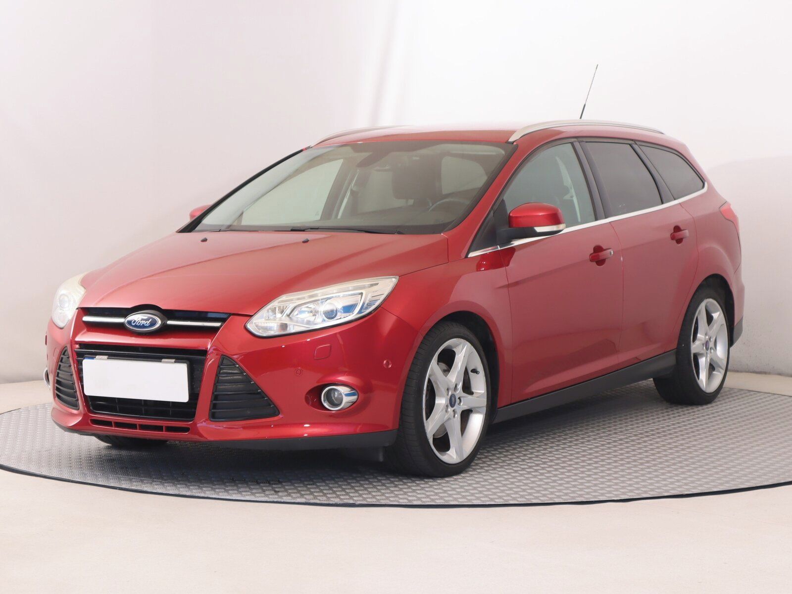 Ford Focus, 2.0 TDCi, Automat, Serv.kniha - fotka 2