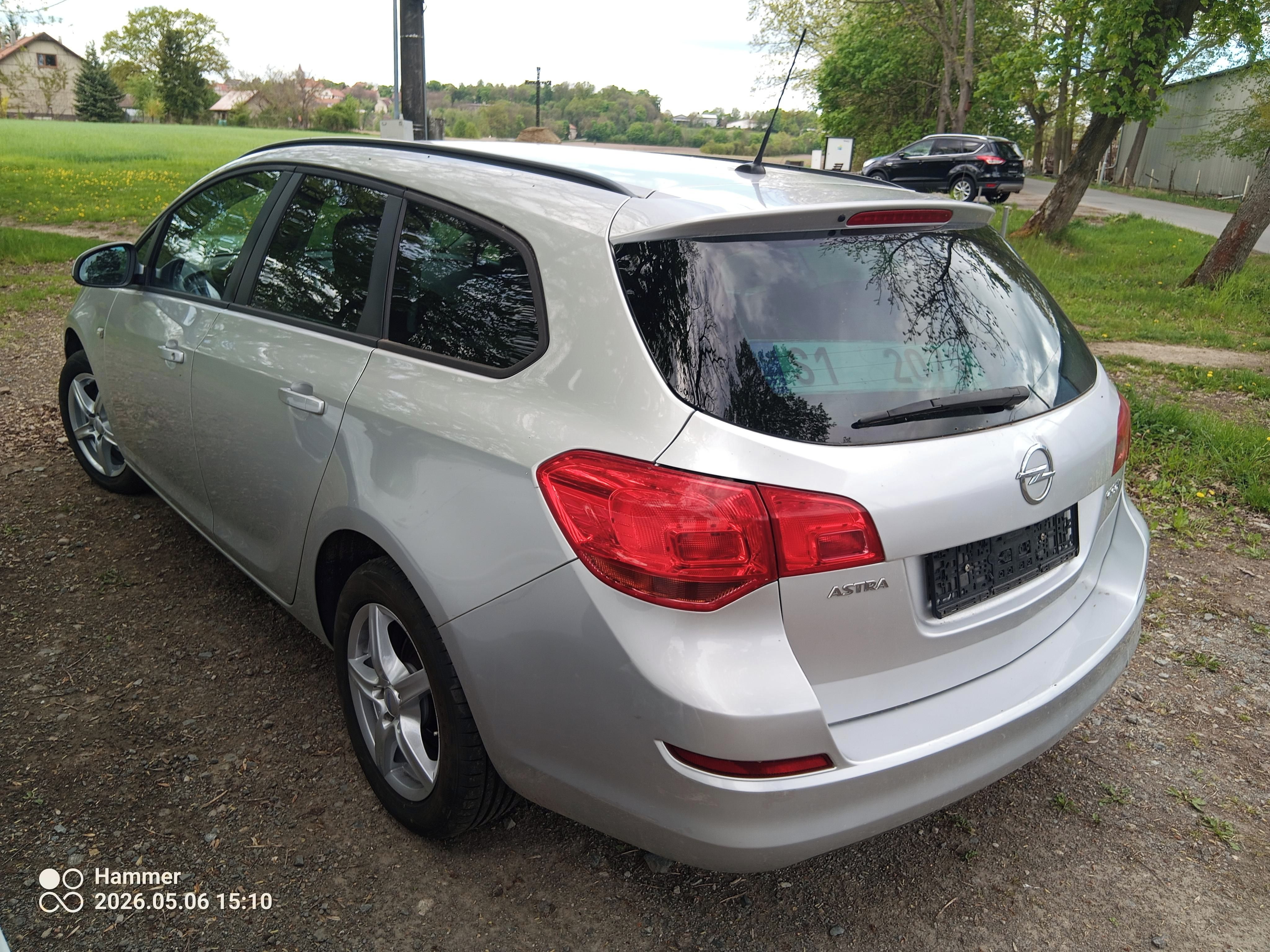 Opel Astra, 1.4  74 KW  125.000 km! - fotka 3