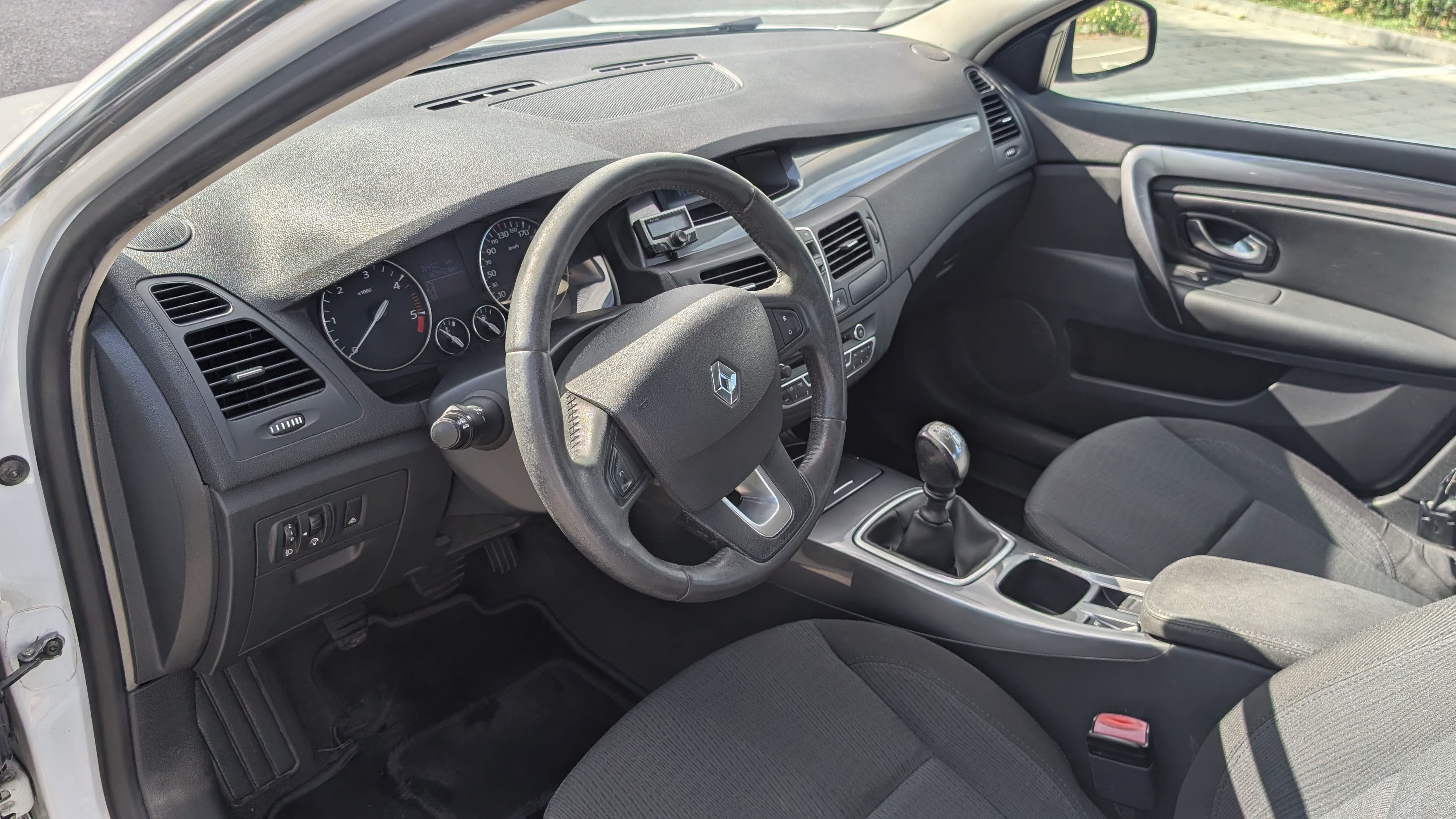 Renault Laguna, 1.5 dCi Liftback, STK 05/2028 - fotka 6