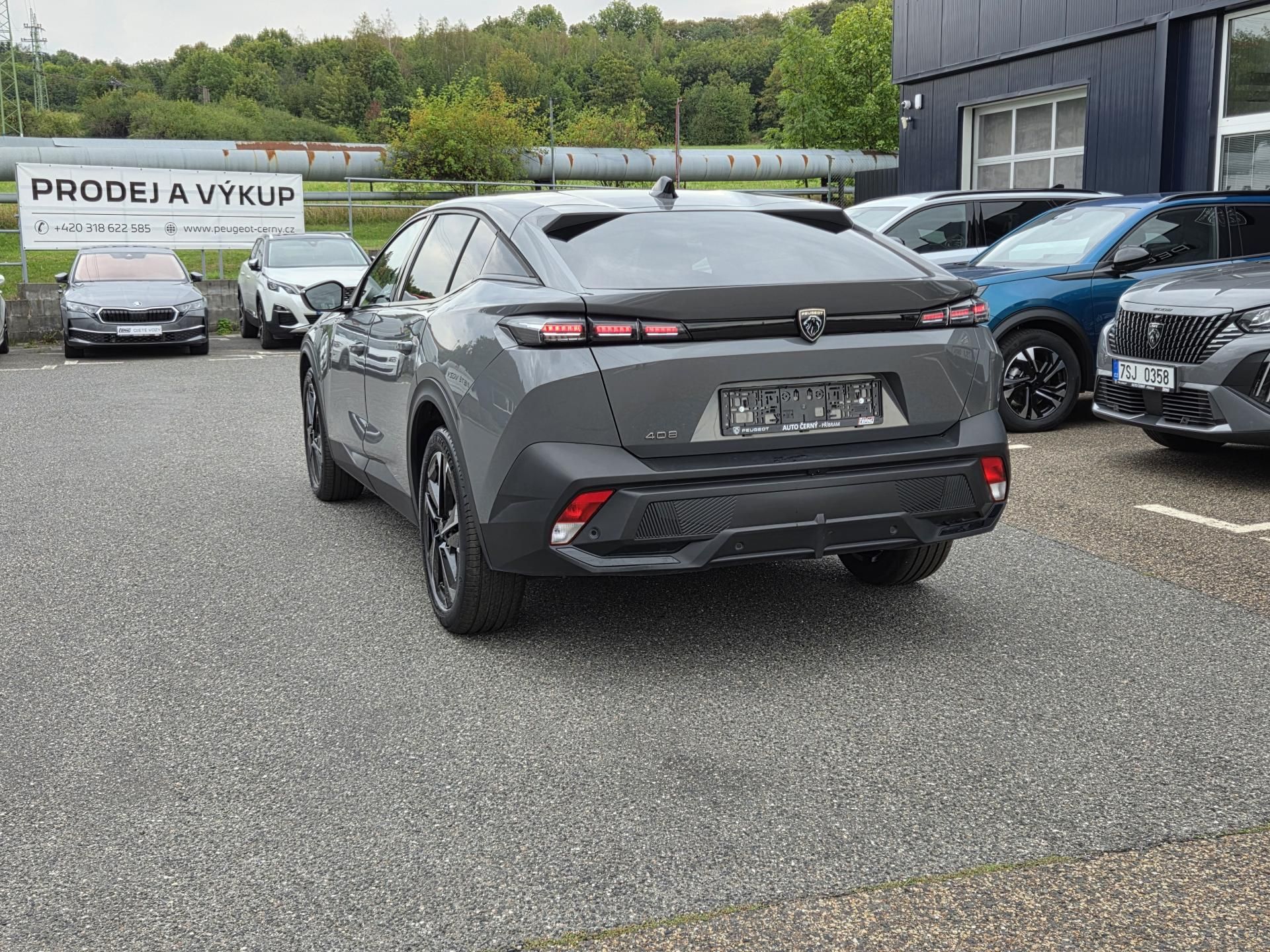 Peugeot 408, 1.2 PT 130 ALLURE EAT8 - fotka 3