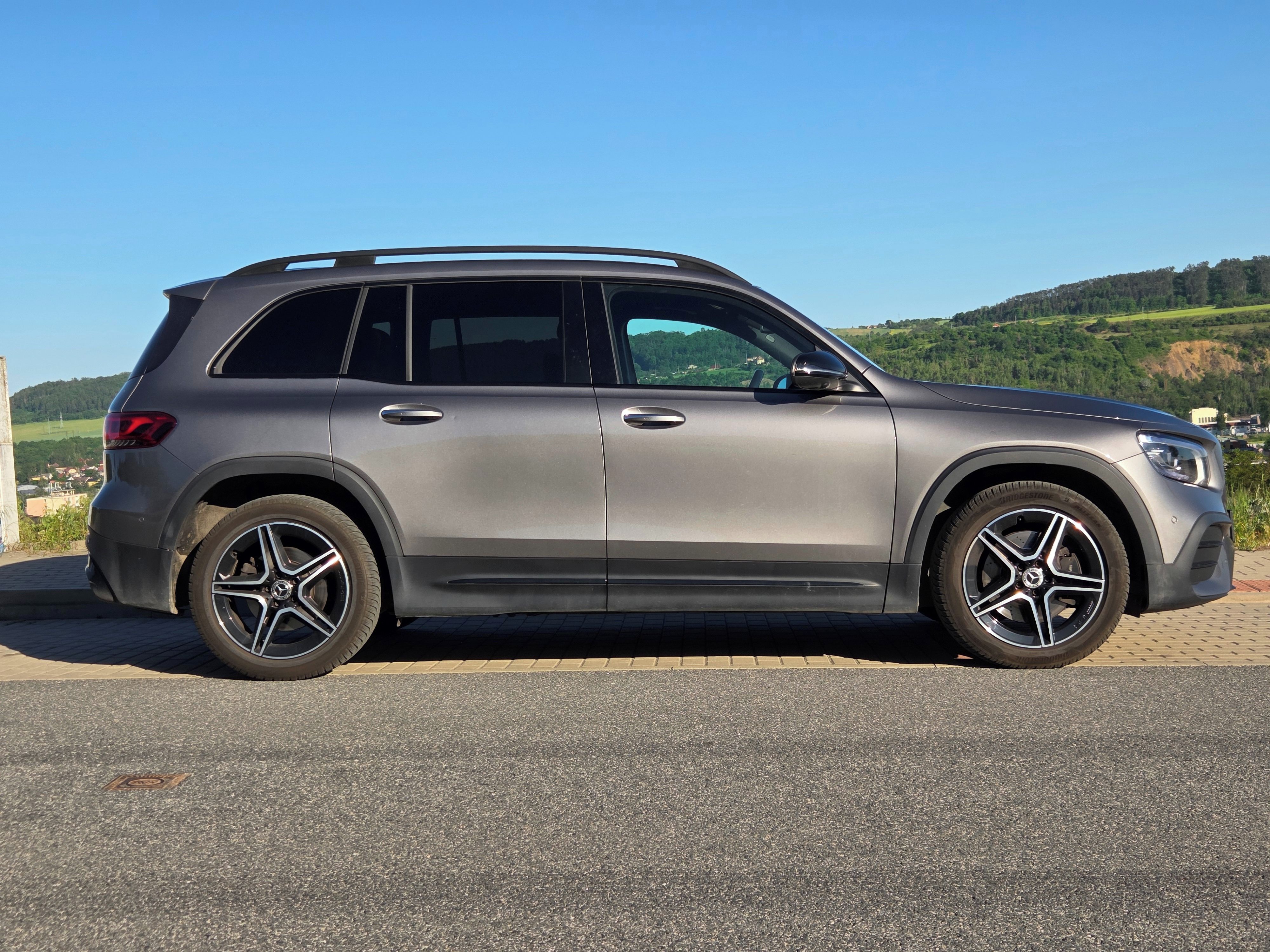 Mercedes-Benz GLB, AMG Line, Panorama, 360° - fotka 3
