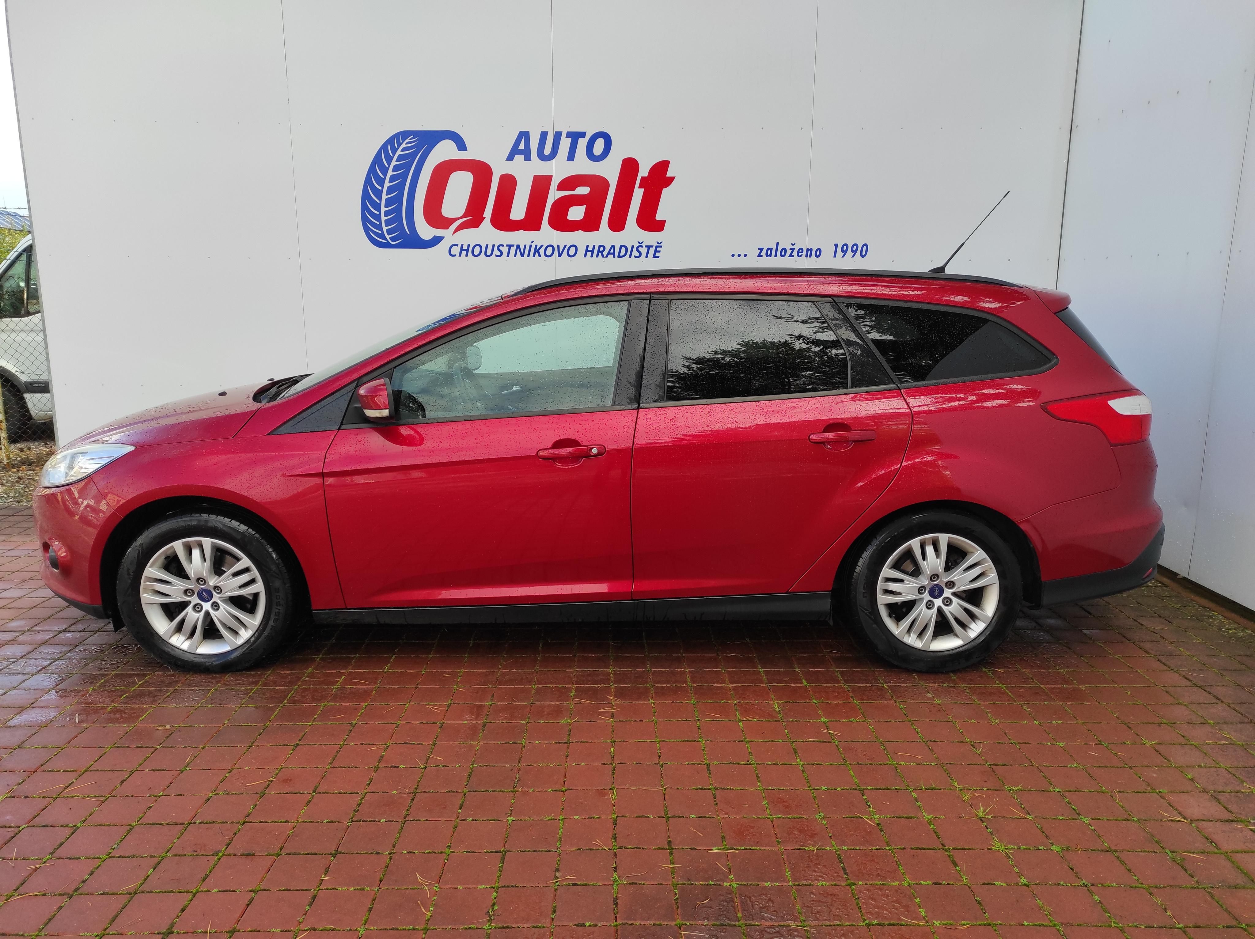 Ford Focus, 1.6 KLIMA, ZÁVĚS, VYHŘ.Č.SKLO - fotka 2