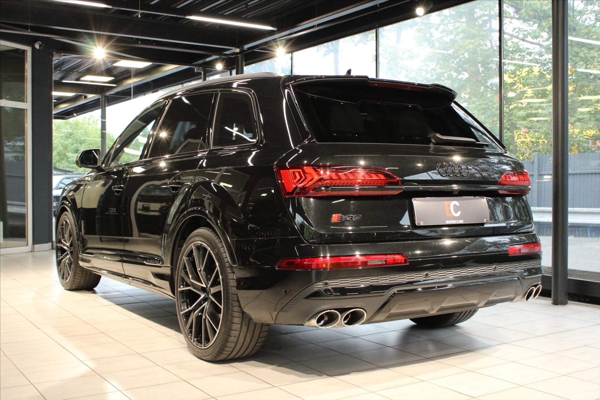Audi SQ7, TFSi quattro Competition Plus - fotka 4
