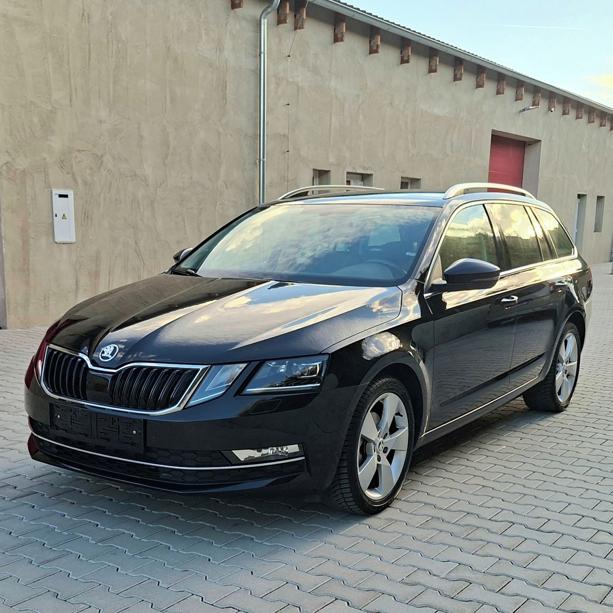 Škoda Octavia, 1.4 TSI 110kW FULL LED