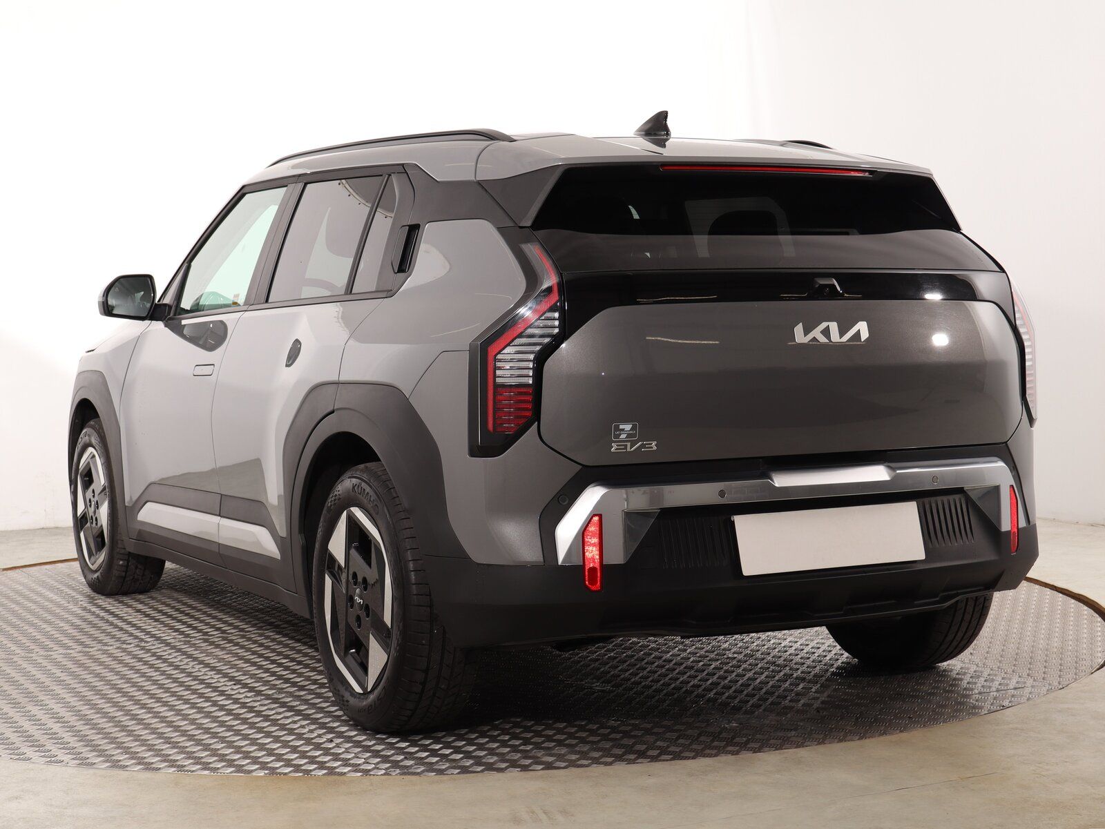 Kia EV3, Standard Range, Earth, Záruka - fotka 4